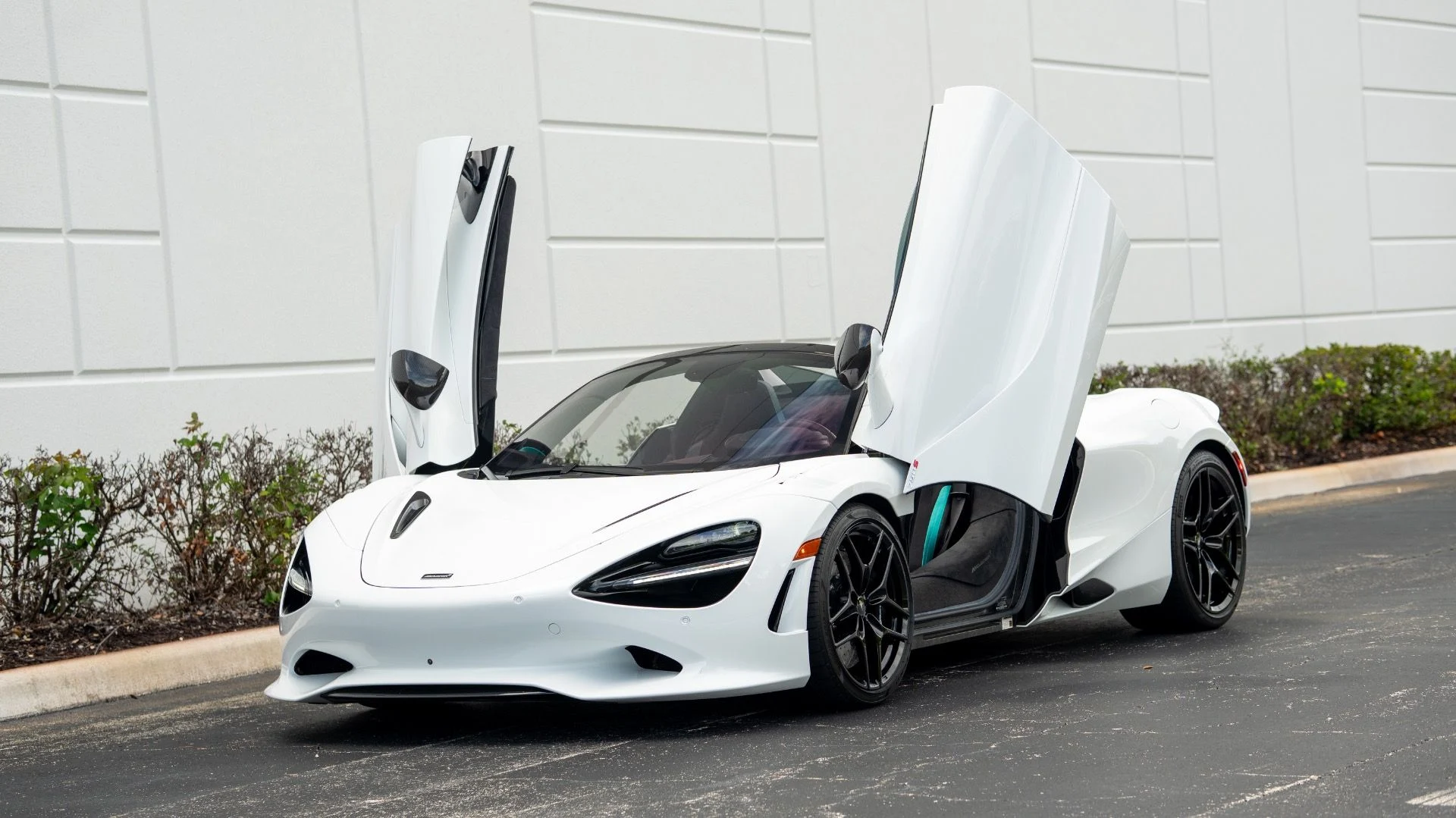 mph000_4014672005_Used_2024_Mc_Laren_750_S_Spider_1753306254_de9d97b74b