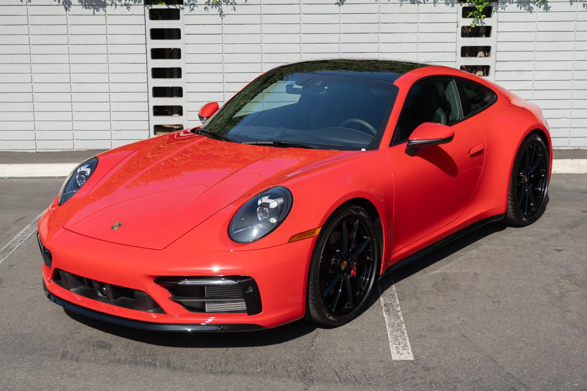 mph000_4022222209_Used_2024_Porsche_911_Carrera_4_S_1755630543_426ca380cc