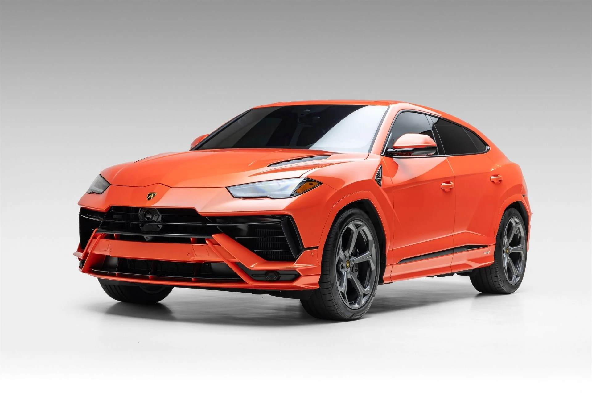 mph000_4023685153_Used_2024_Lamborghini_Urus_S_1766449487_c8d0dc7187