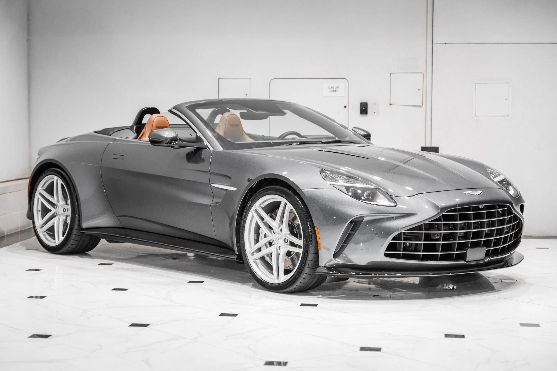 mph000_4029734912_New_2026_Aston_Martin_Vantage_Roadster_1785470617_53f6e72ae6