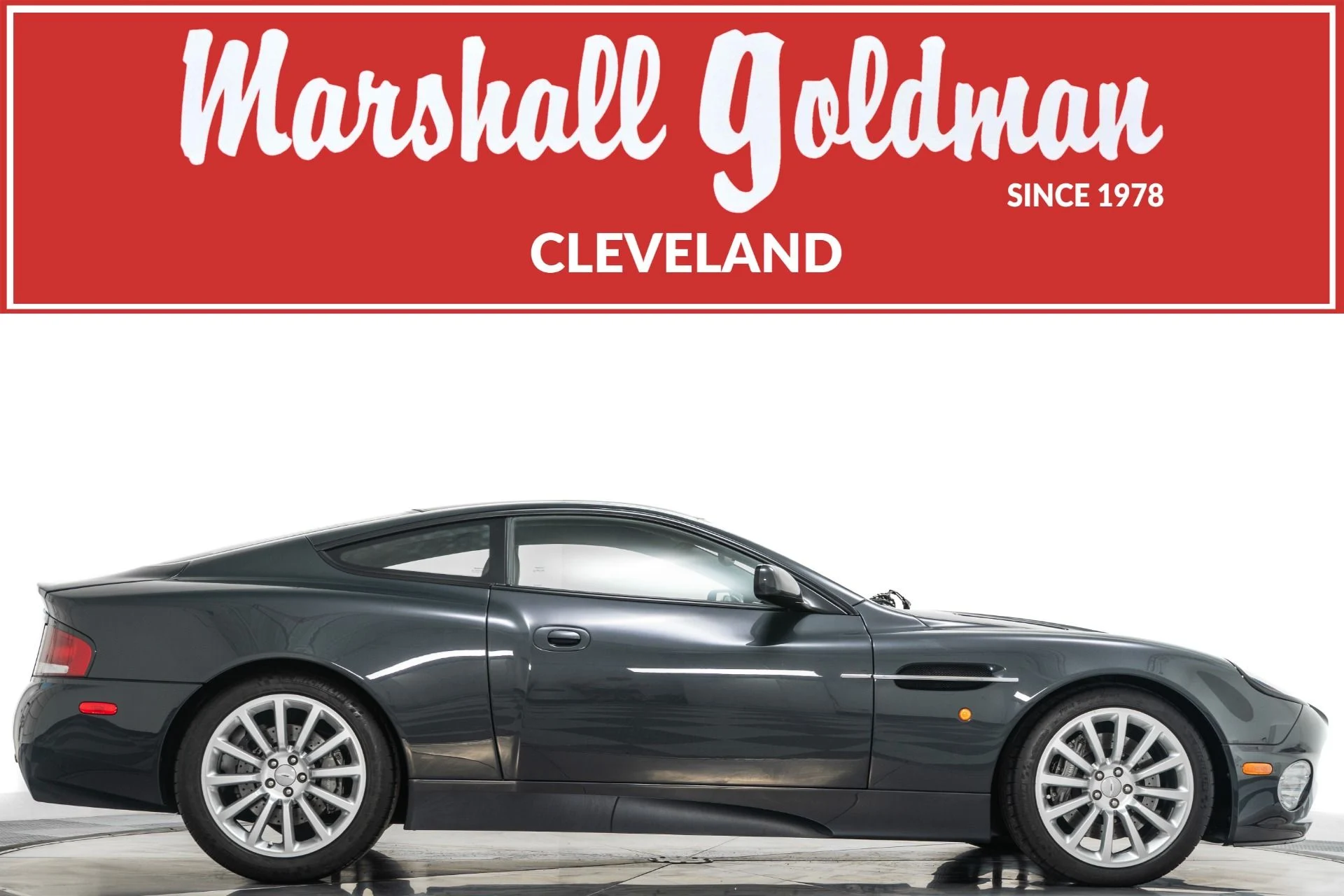 mph000_4031944730_Used_2003_Aston_Martin_VANQUISH_1754320407_3c67b86015