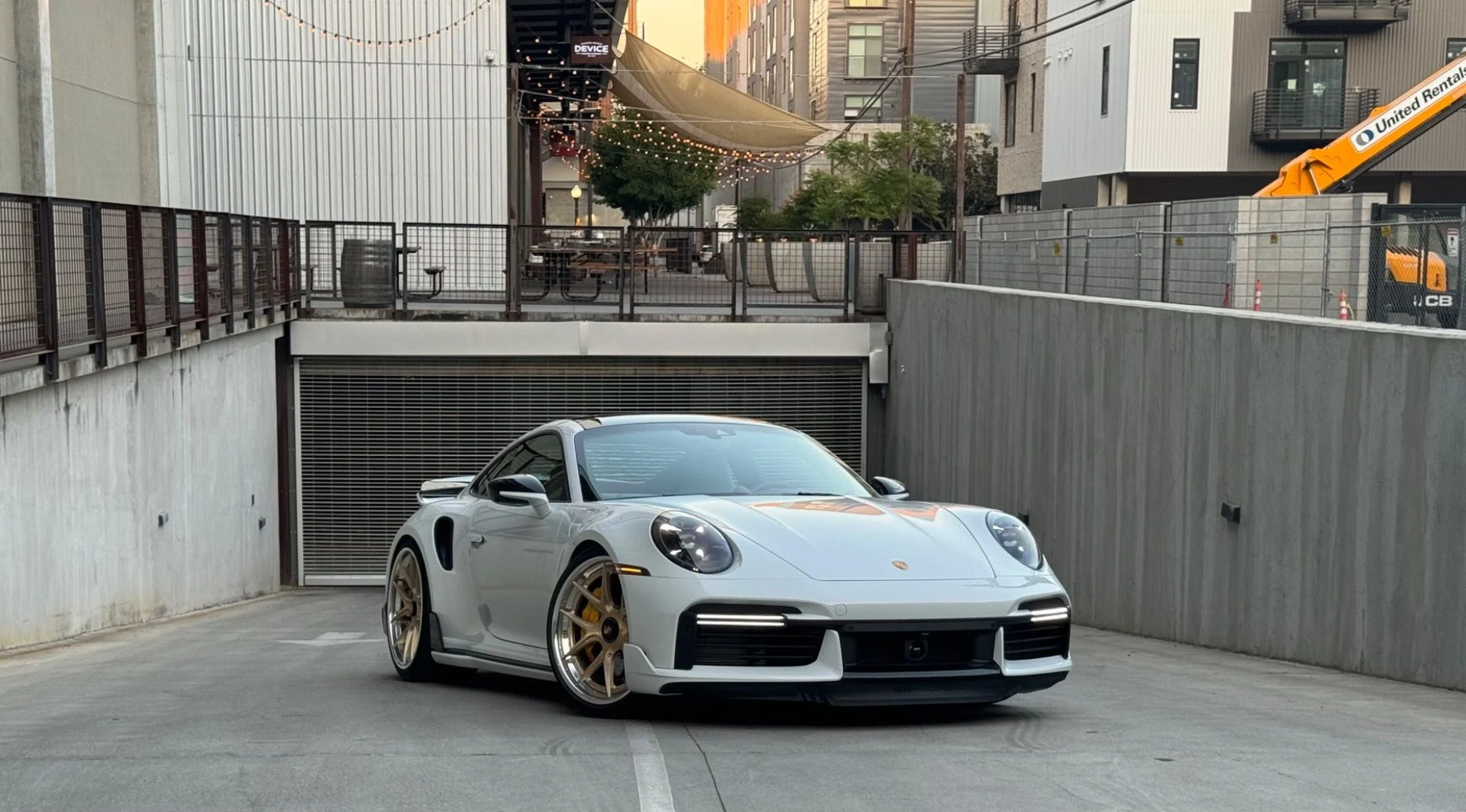 mph000_4039080241_Used_2022_Porsche_911_Turbo_S_1790876730_a57d7f92ee