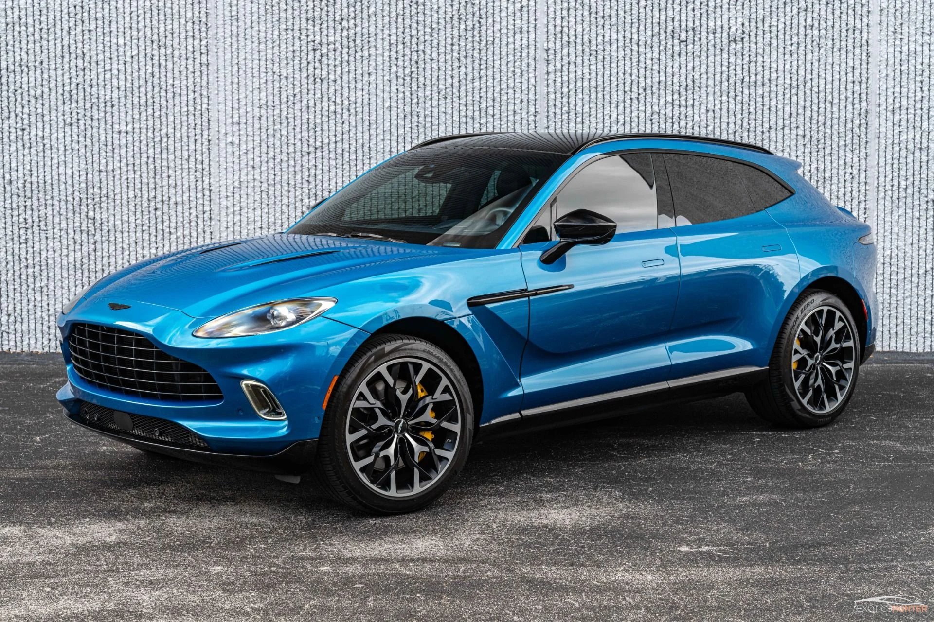 mph000_4043423599_Used_2021_Aston_Martin_DBX_CPO_Aug_2026_w_Special_Order_Exterior_Interior_Black_Pack_1708458533_eae6ca0982