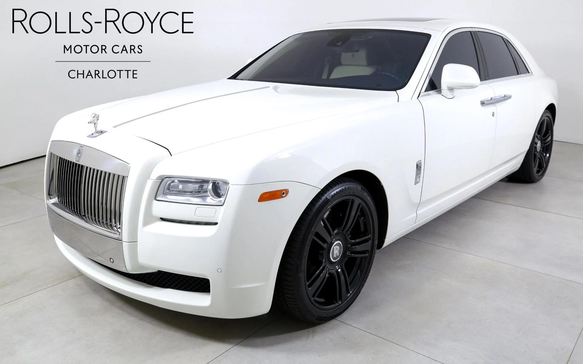 mph000_4050805910_Used_2012_Rolls_Royce_Ghost_1754583804_70e2ff591e
