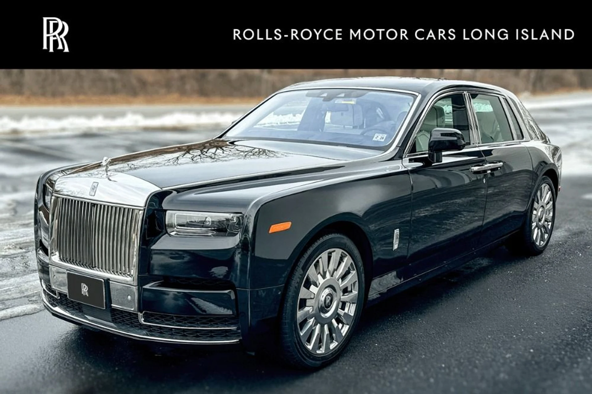 mph000_4056434131_Used_2023_Rolls_Royce_Phantom_1769430956_04445d51a9