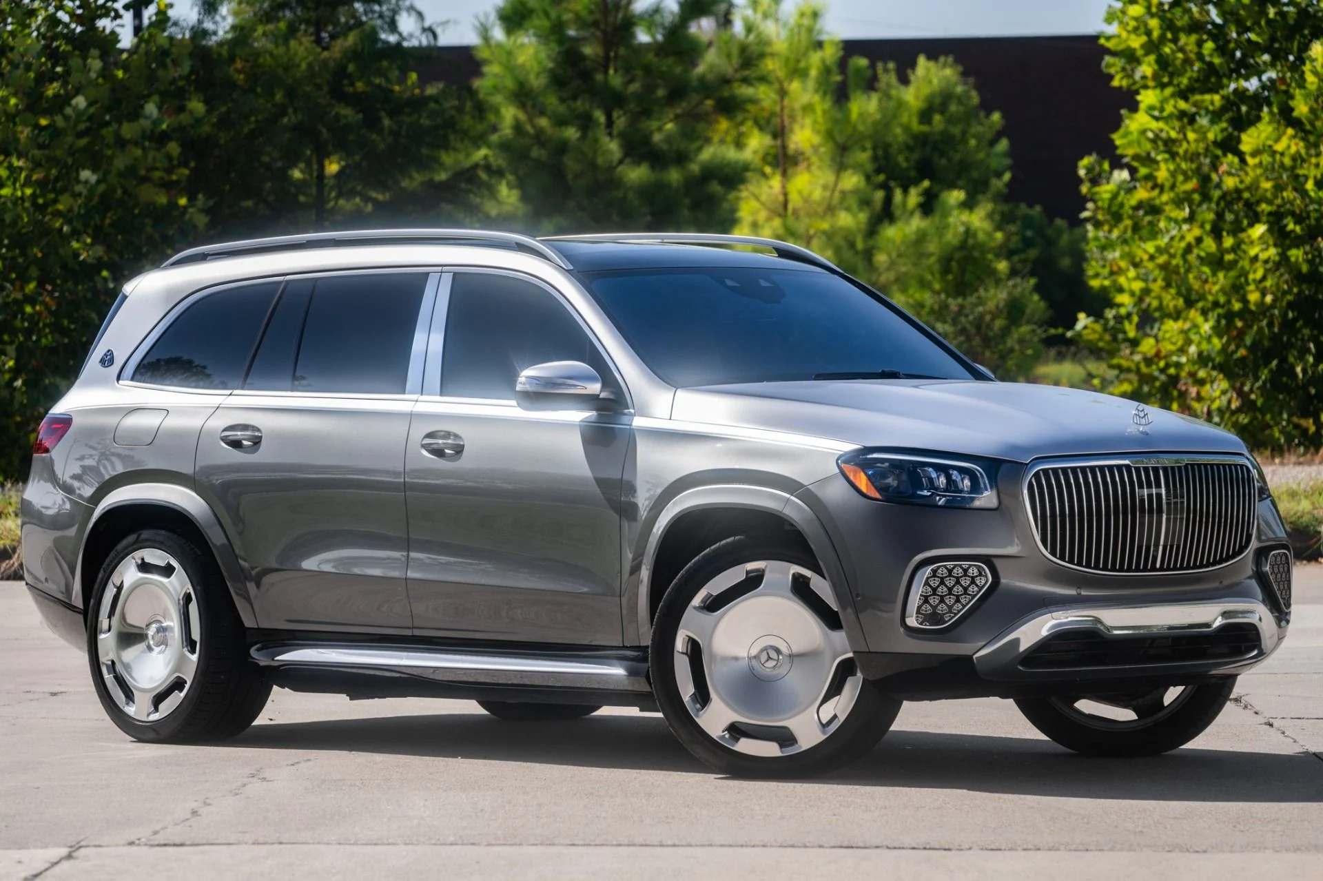 mph000_4070643306_Used_2024_Mercedes_Benz_GLS_Mercedes_Maybach_GLS_600_4_MATIC_1758921516_0529cc0a25