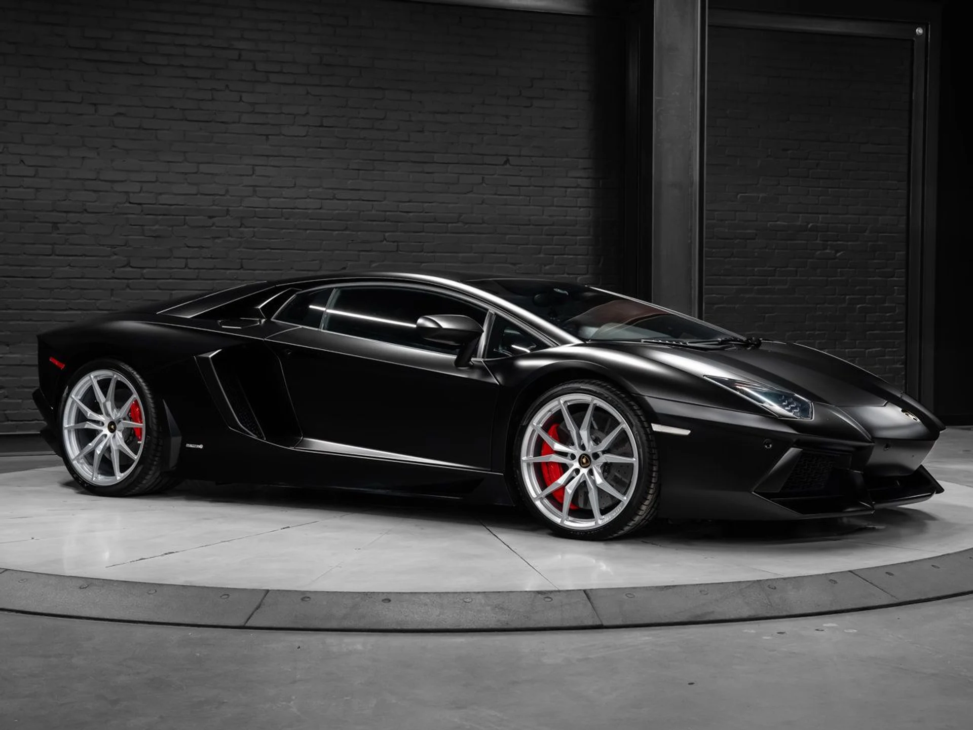 mph000_4084037877_lamborghini_aventador_2017_184a1c58a8
