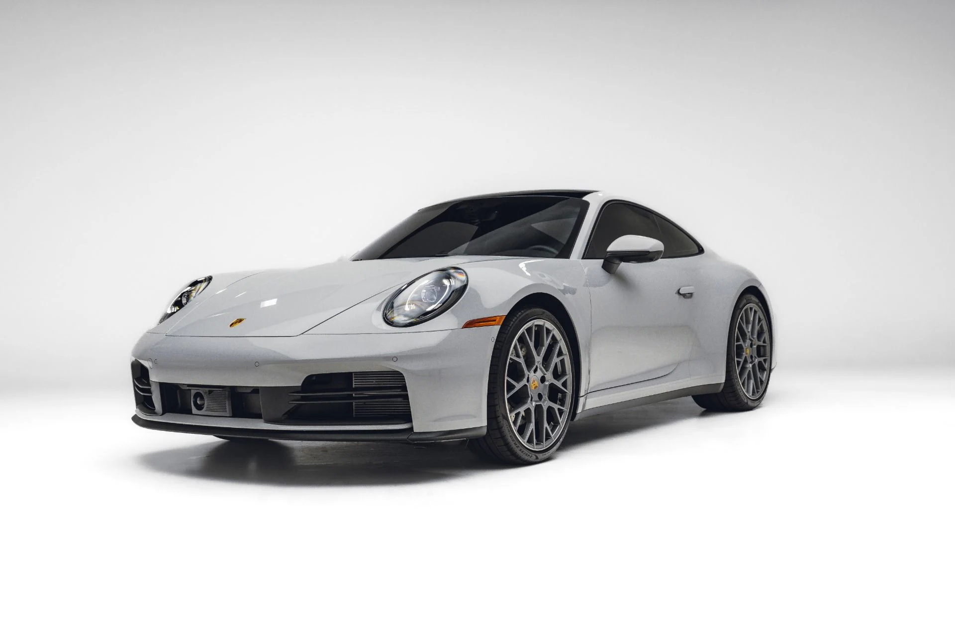 mph000_4094775674_Used_2025_Porsche_911_Carrera_1781738852_4bb4ea3bbb