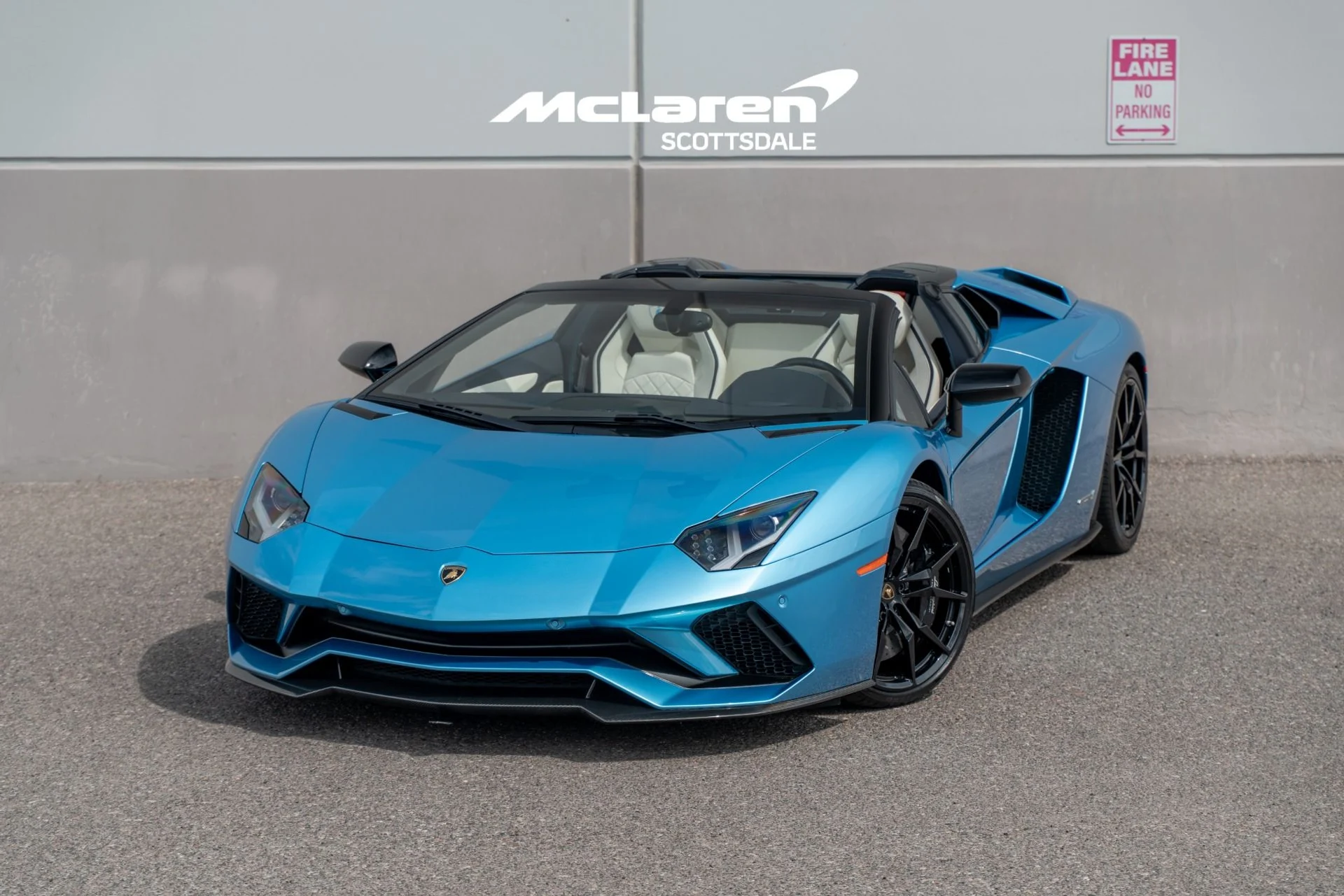 mph000_4106963443_Used_2019_LAMBORGHINI_AVENTADOR_1790280371_77157b66cd