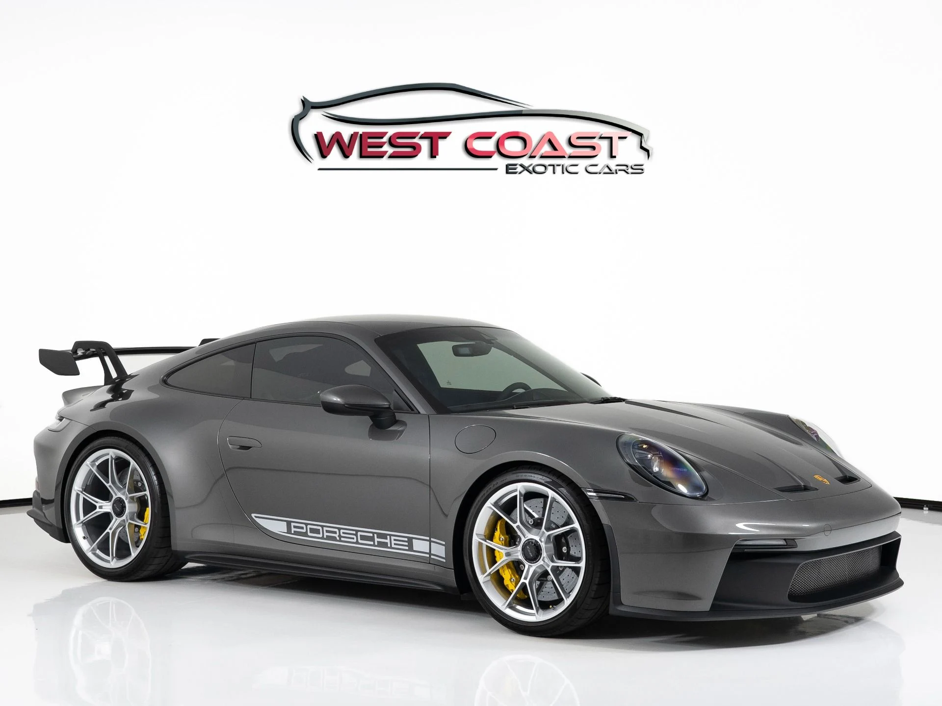 mph000_4107648833_Used_2024_Porsche_911_GT_3_1756329466_5ac46924a1