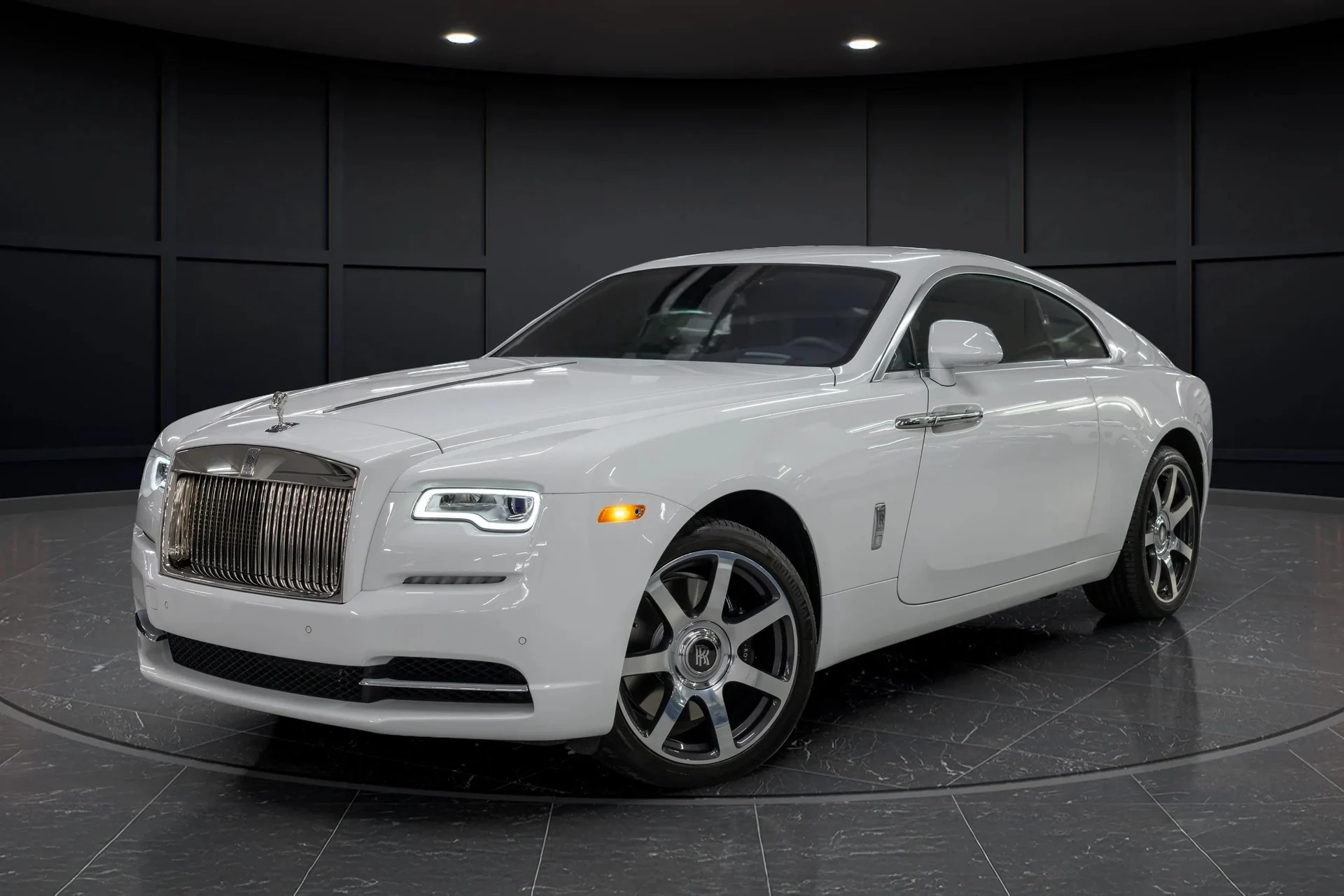 mph000_4112919812_2f687775_5814_4499_89b7_2867107ad13a_201920_Rolls_Royce20_Wraith2028_SCA_665_C52_KUX_8724329_1_ecf44c980c
