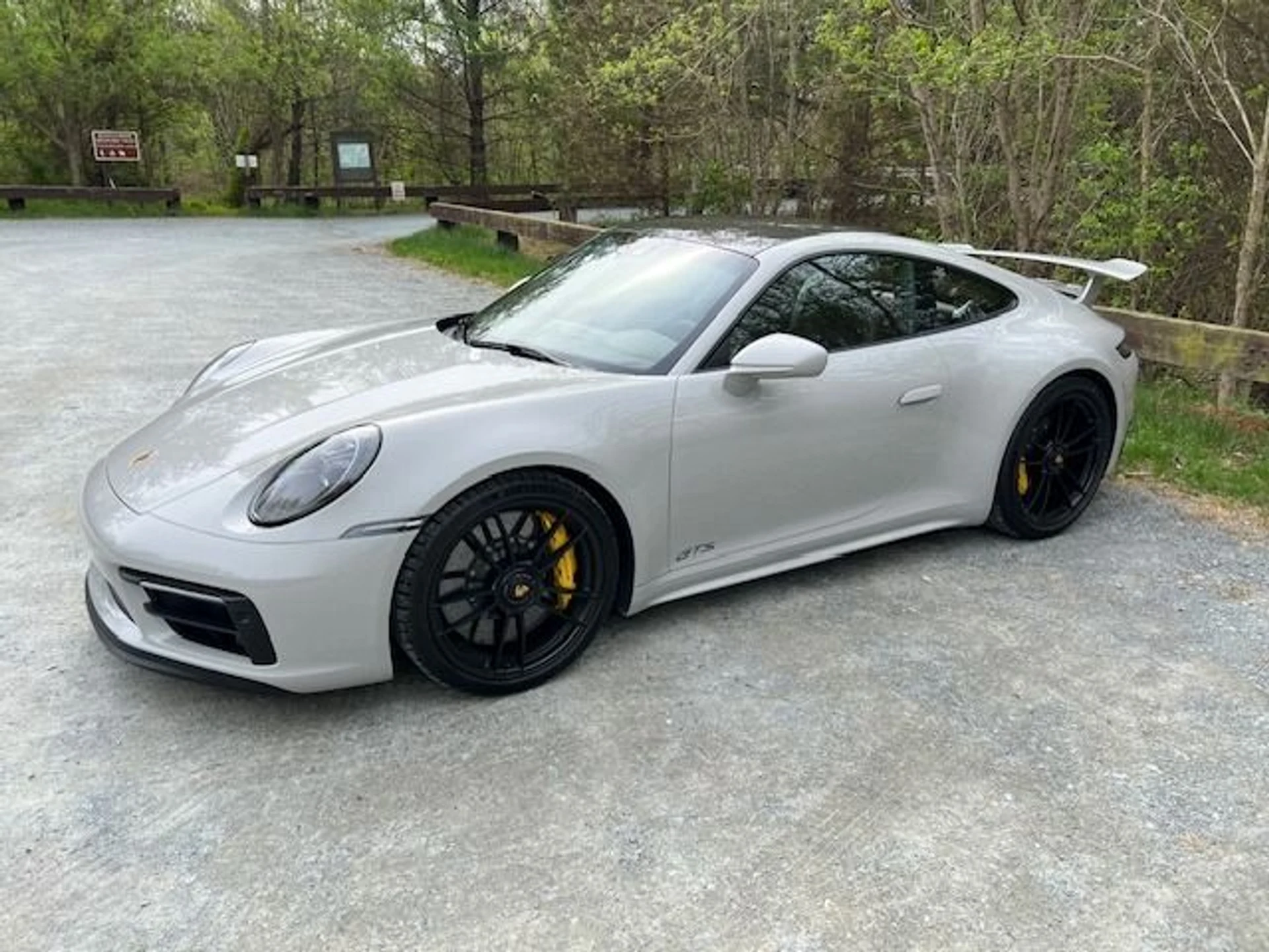 mph000_4153607852_Used_2024_Porsche_911_Carrera_GTS_1758841251_3f39432523