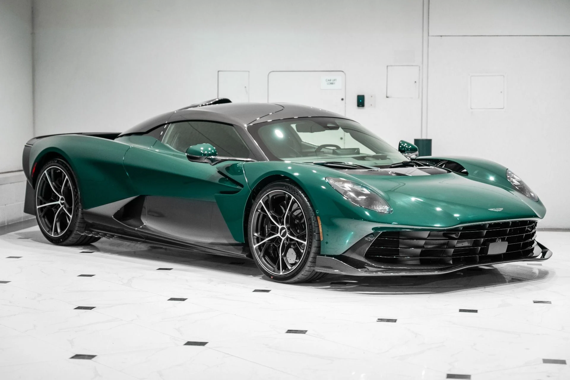 mph000_4181878312_New_2026_ASTON_MARTIN_VALHALLA_COUPE_1775321272_3682d80217