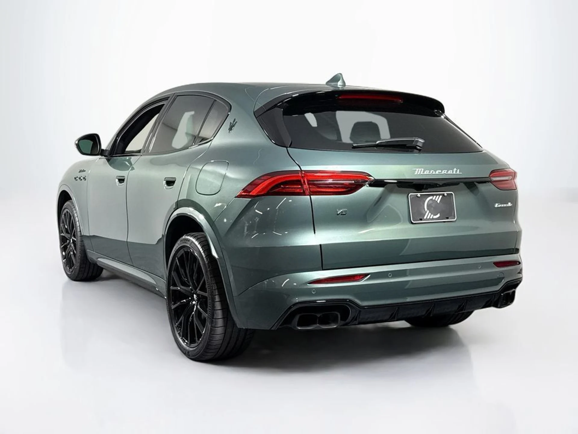 mph000_4193968385_new_2026_maserati_grecale_modenaawd_11350_23061012_3_1024_488aac97f6