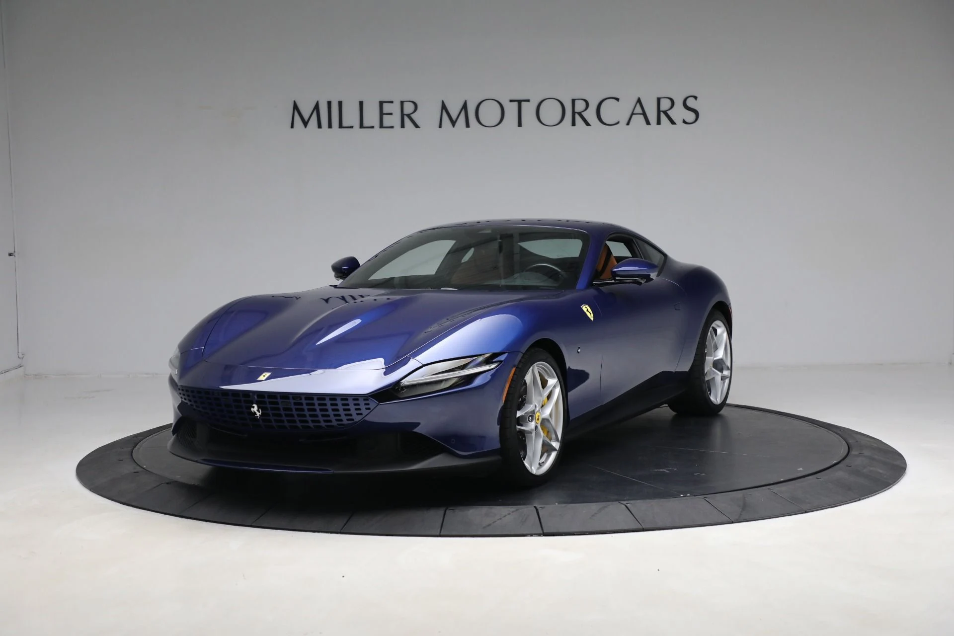 mph000_4224212260_Used_2022_Ferrari_Roma_1689169718_a7af077658