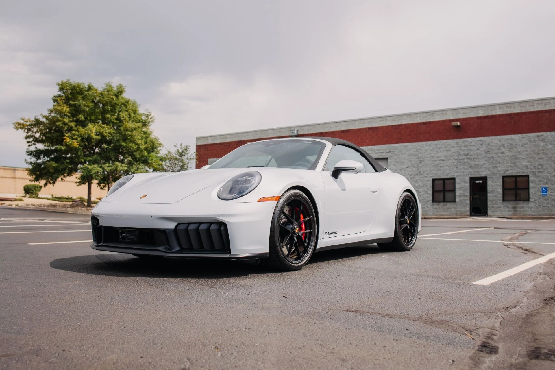 mph000_4226534281_Used_2025_Porsche_911_Carrera_GTS_1755021854_f0c3be371b