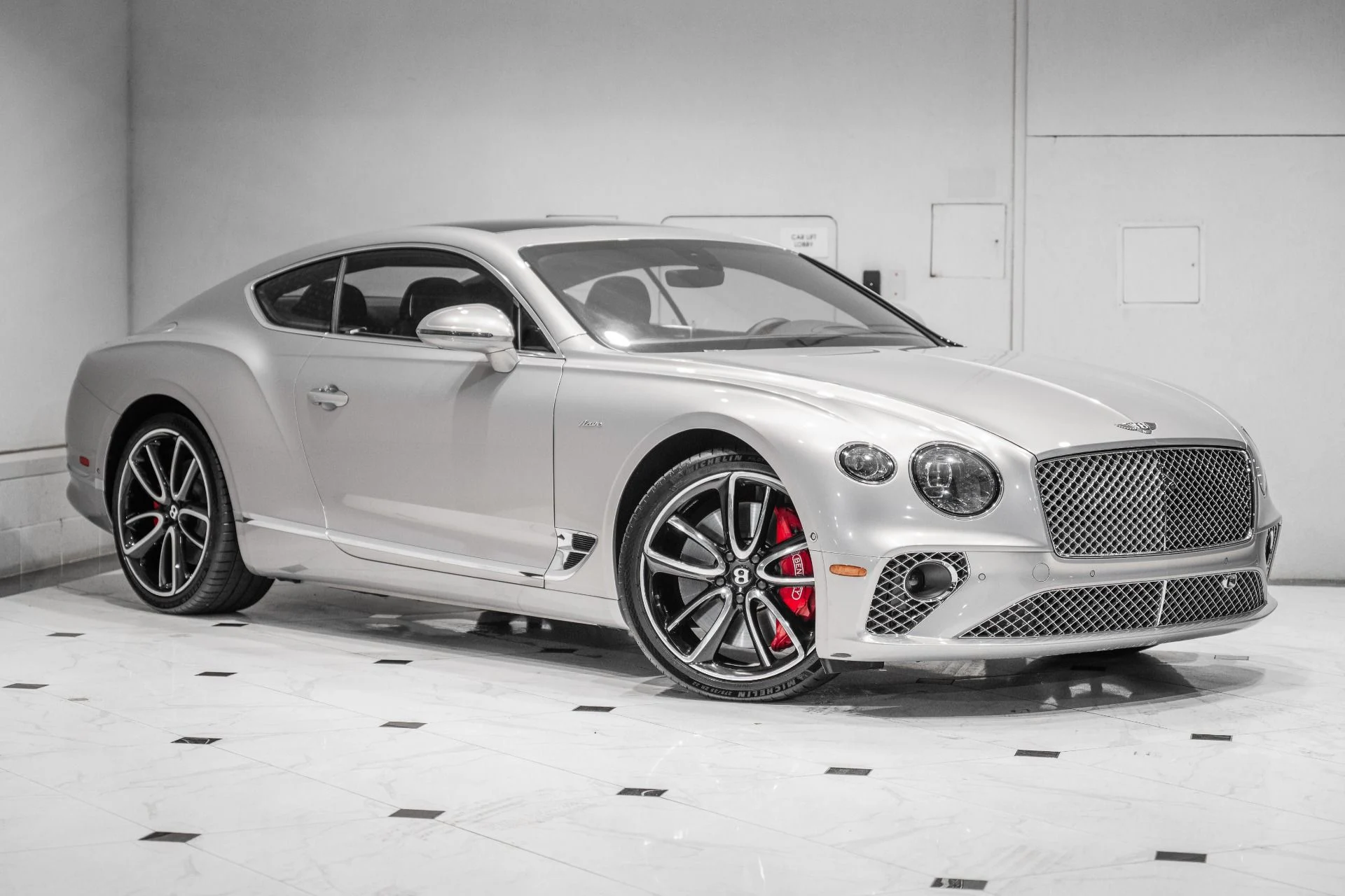 mph000_4228769342_Used_2023_Bentley_Continental_GT_V8_1790794027_e79559ce00