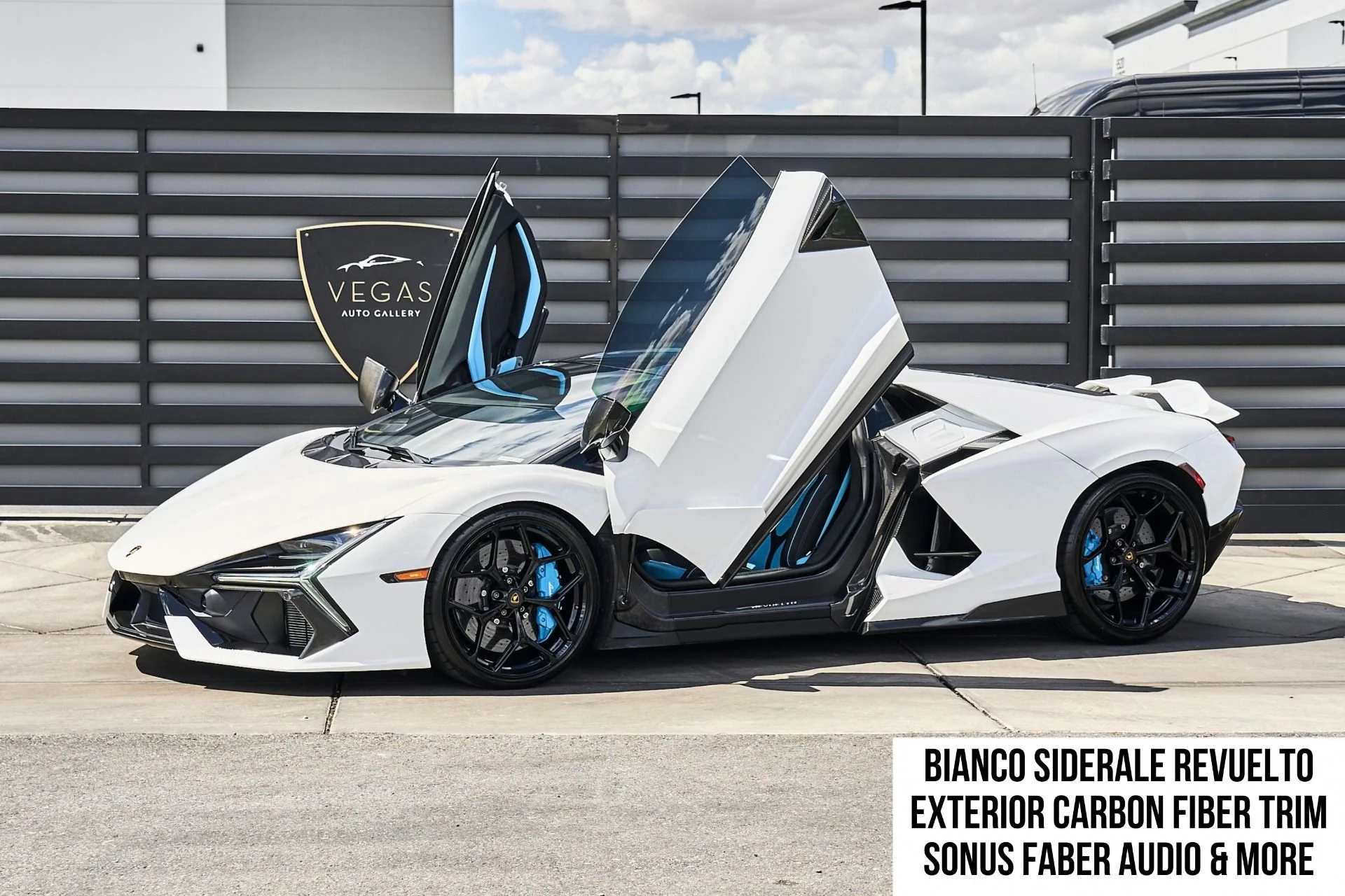 mph000_4236130118_Used_2025_Lamborghini_Revuelto_Base_1789726565_43459836e1