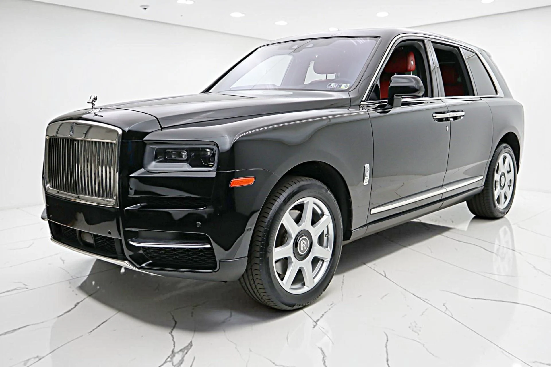 mph000_4240541953_Used_2019_Rolls_Royce_Cullinan_787f655496