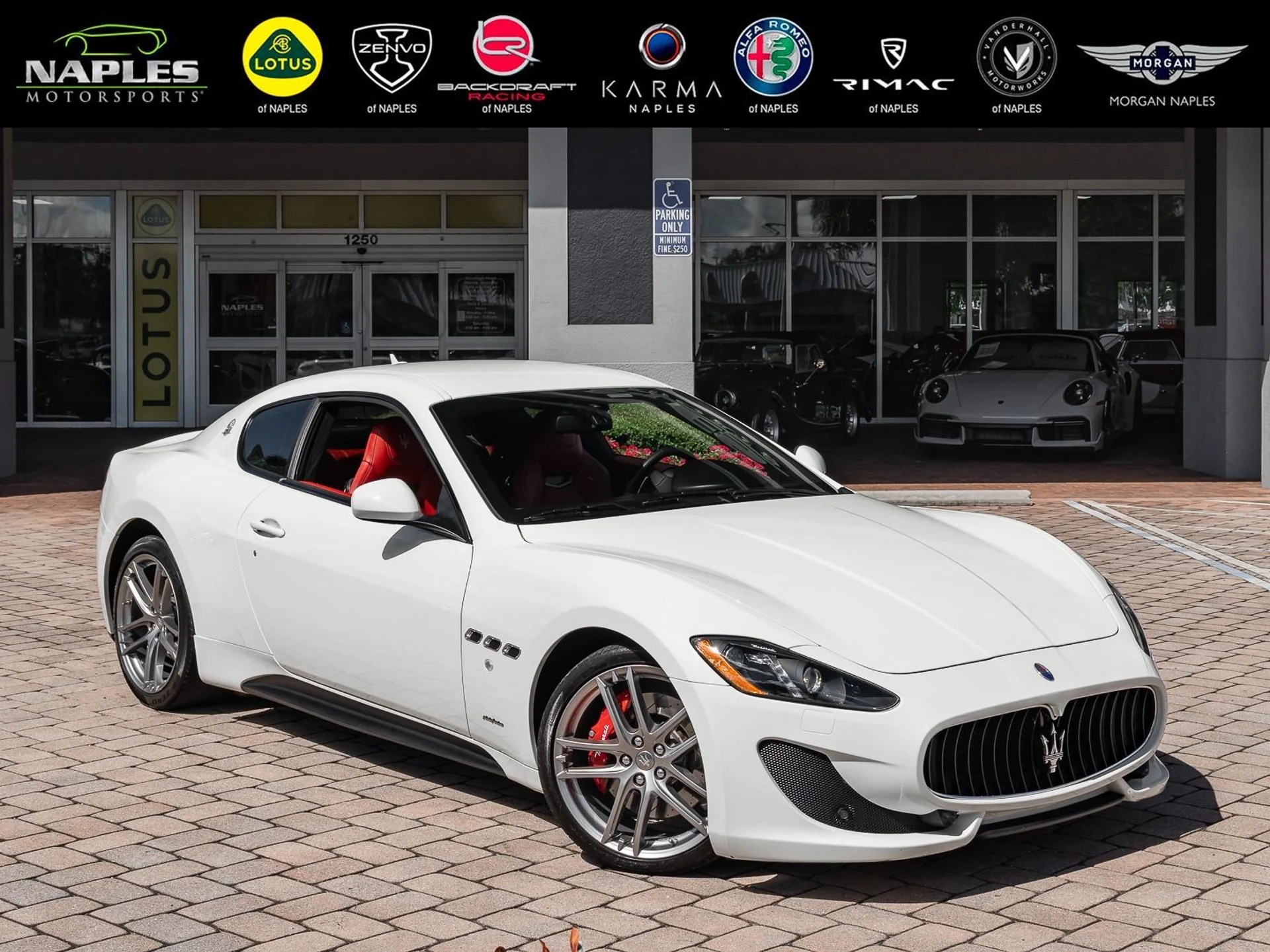 mph000_4252132436_Used_2017_Maserati_Gran_Turismo_Sport_1759184179_74f18e4404