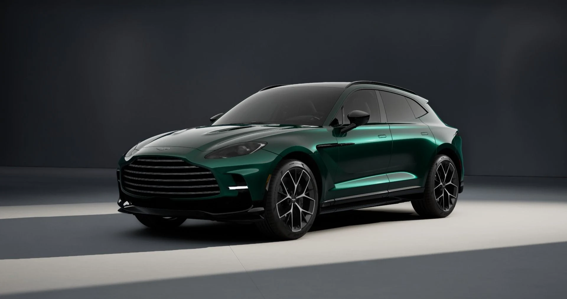 mph000_427162337_Used_2026_Aston_Martin_DBX_707_1780515917_75c922dea2