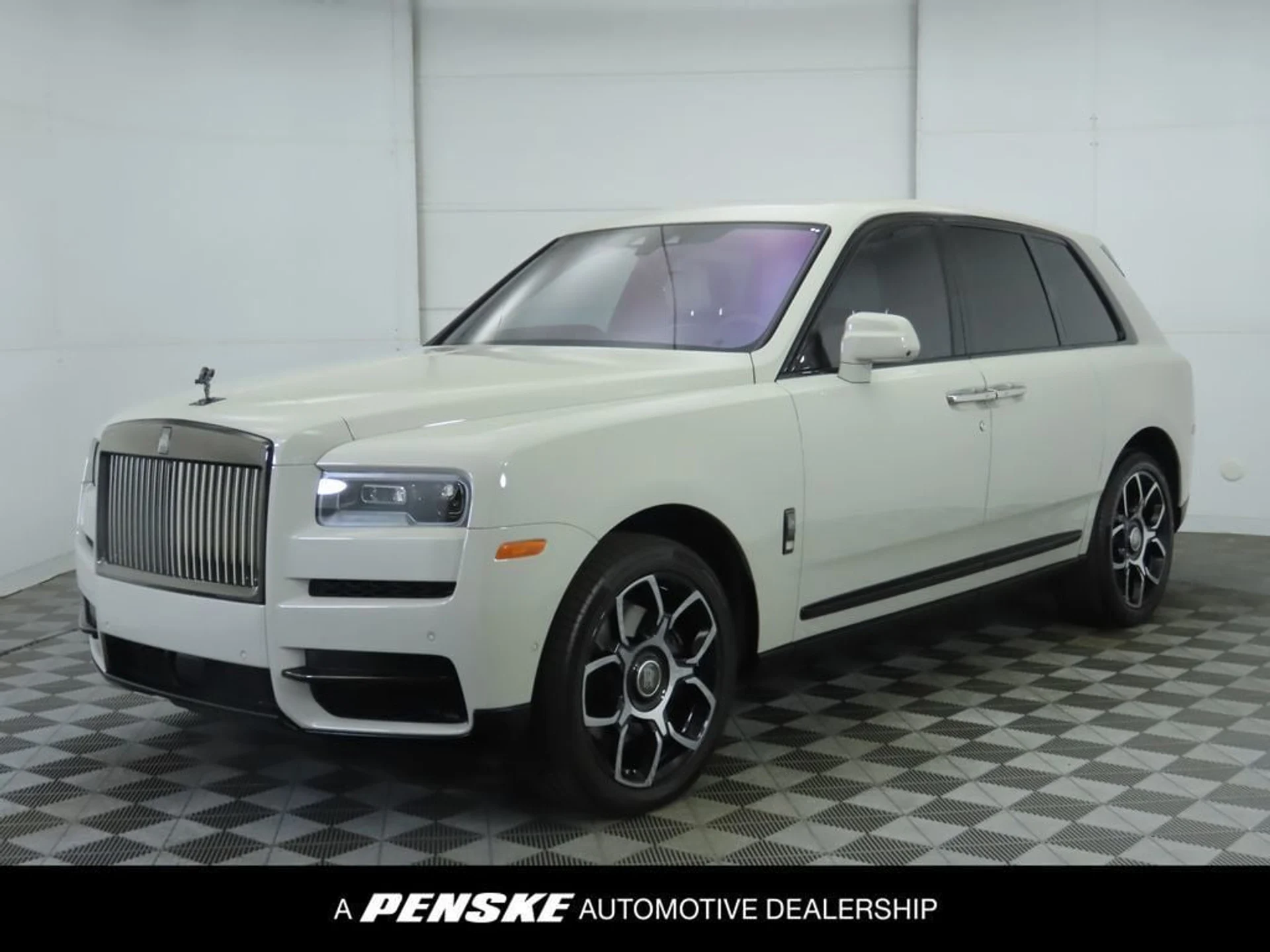 mph000_4281580070_used_2023_rolls_royce_cullinan_blackbadgesportutility_8119_22957248_1_1024_e6fcd52cbf
