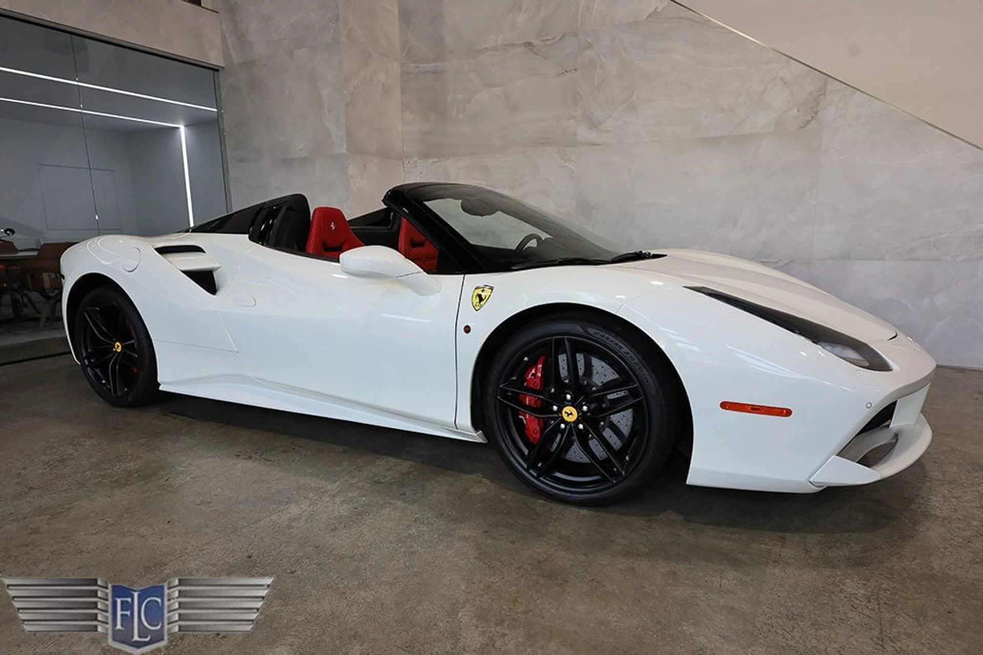 mph000_435153104_used_2018_ferrari_488_spider_convertible_9689_23035381_1_1024_2bebb1d575