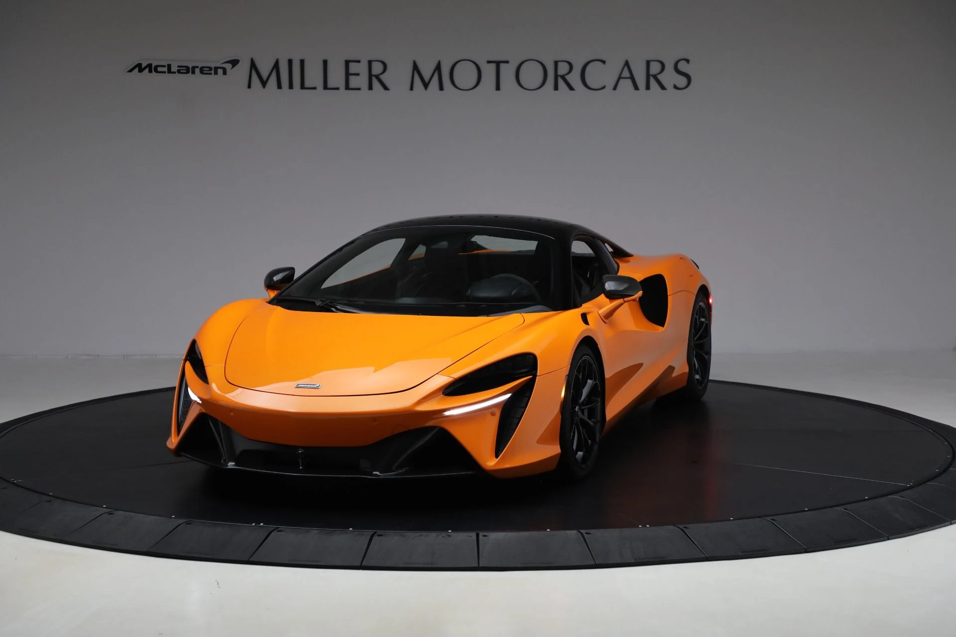 mph000_446144983_Used_2023_Mc_Laren_Artura_Vision_a73c9fa15f