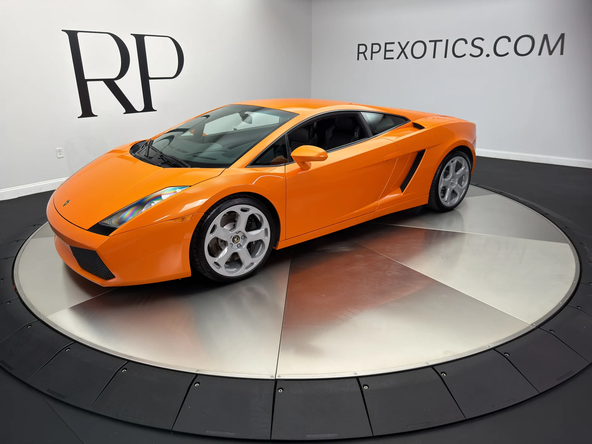 mph000_44773451_RPA_3900_exterior_004_cf27b15dac