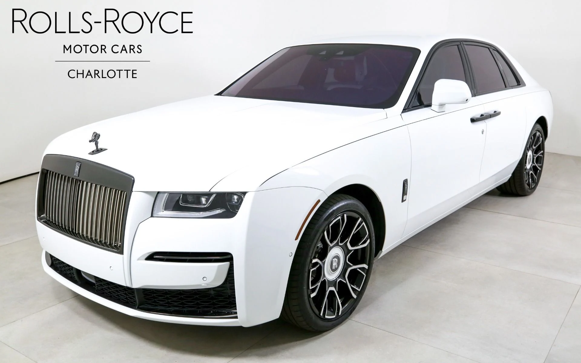 mph000_455701642_Used_2024_Rolls_Royce_Black_Badge_Ghost_1767375323_bafbe0a40f