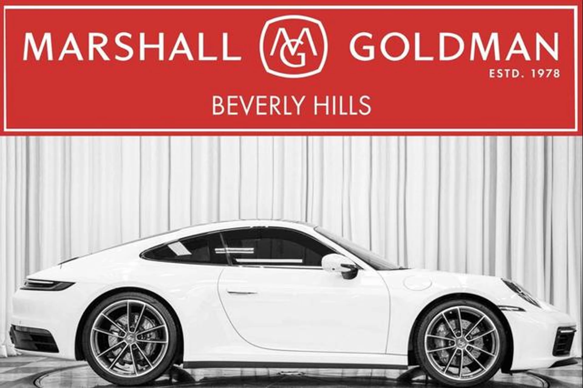 mph000_469886325_f_YER_Zh_MLJ_6x992u_N_Pb_Stb6_B2g_S8_e083d7d2a3