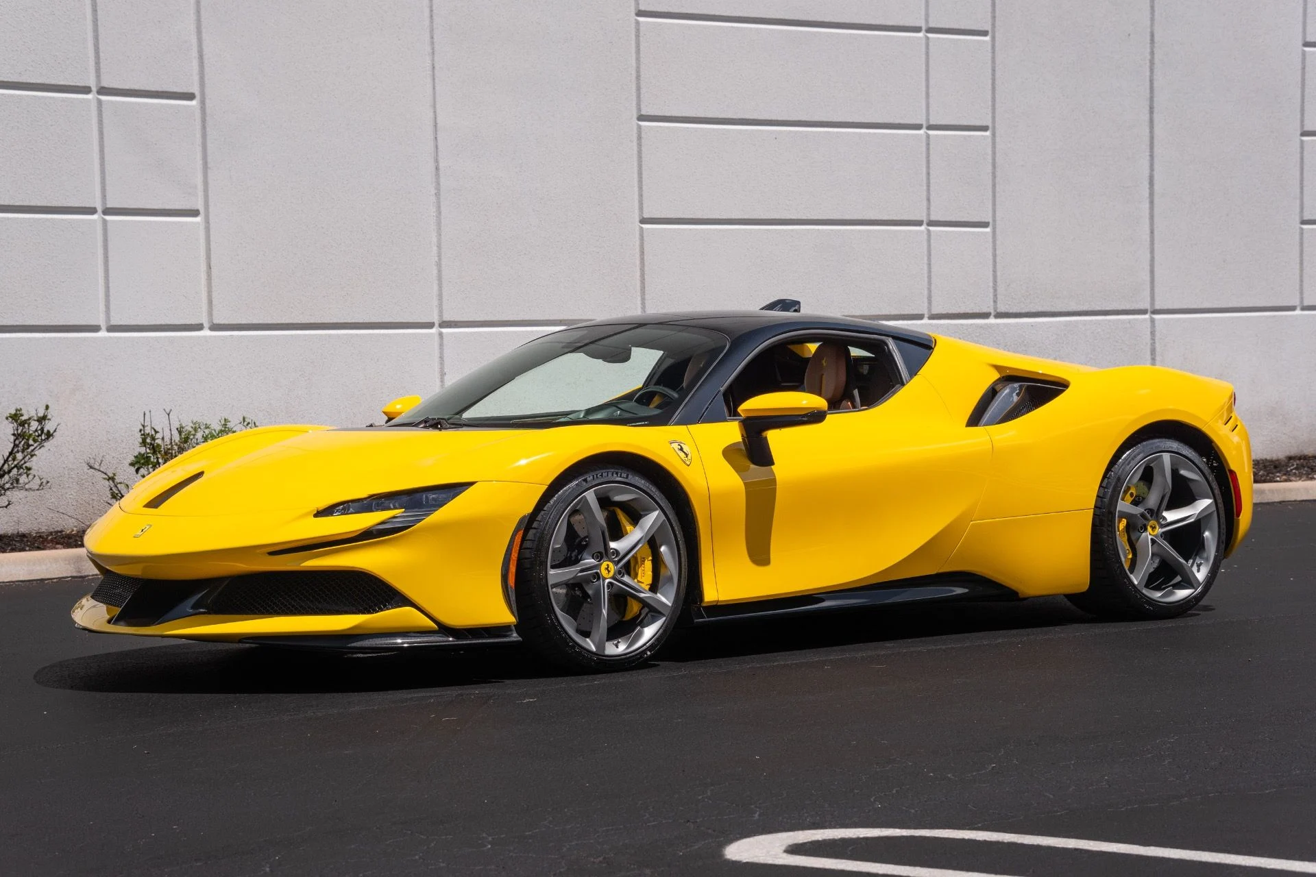 mph000_478344865_Used_2021_Ferrari_SF_90_Stradale_1779339411_26424ffc76