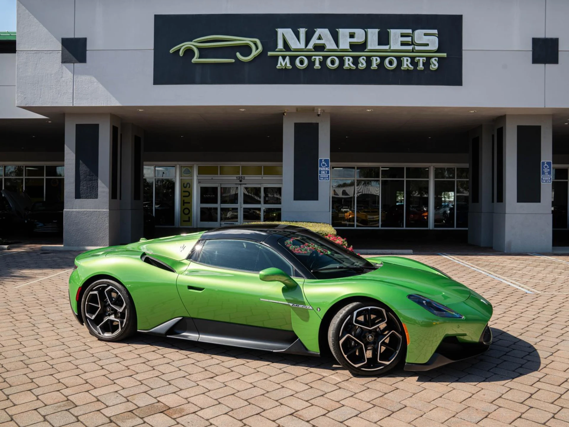 mph000_481553063_Used_2023_Maserati_MC_20_Cielo_1769250106_9761af5cb4