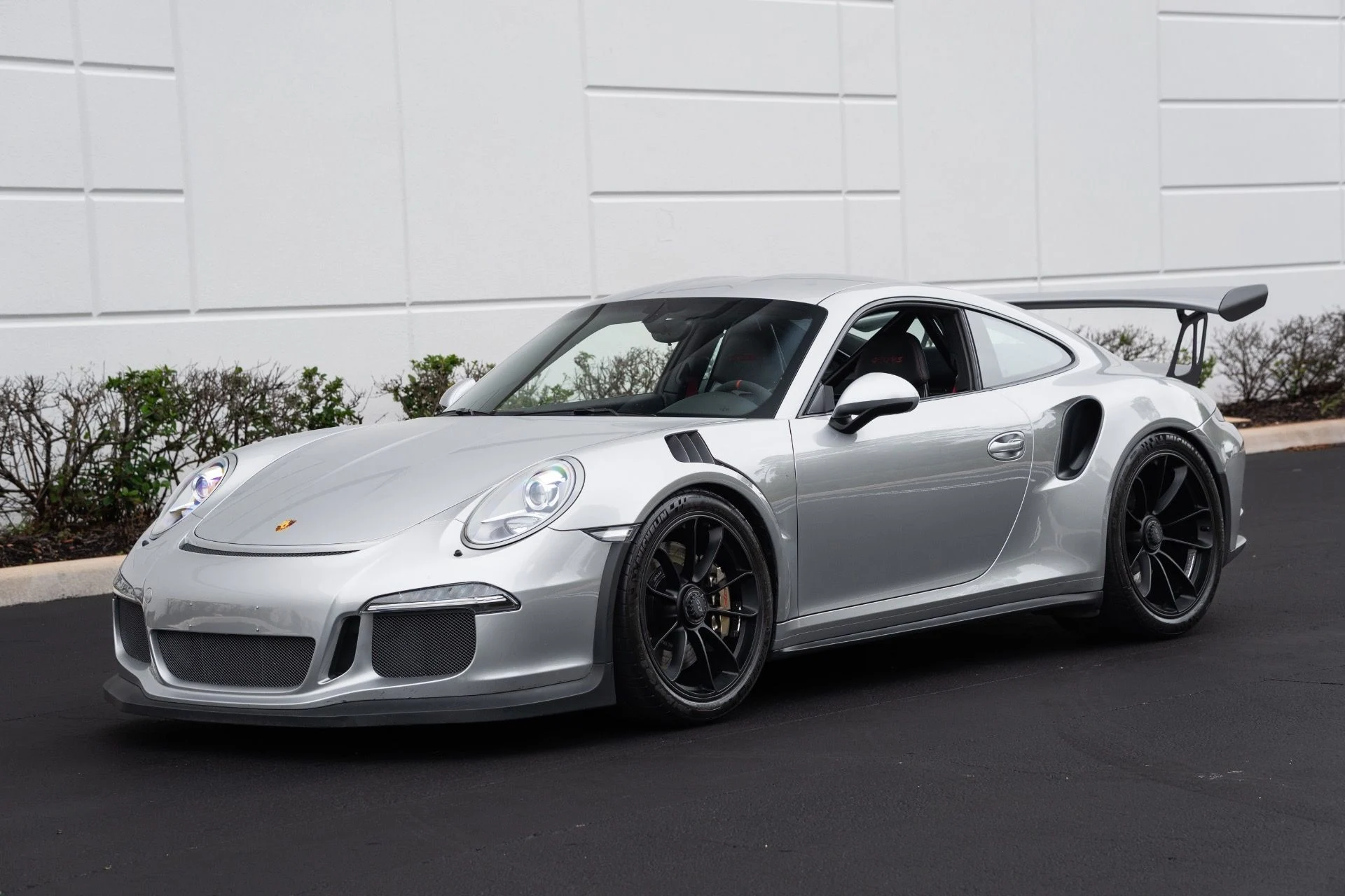 mph000_524894246_Used_2016_Porsche_911_GT_3_RS_1773808378_fd199e61e5