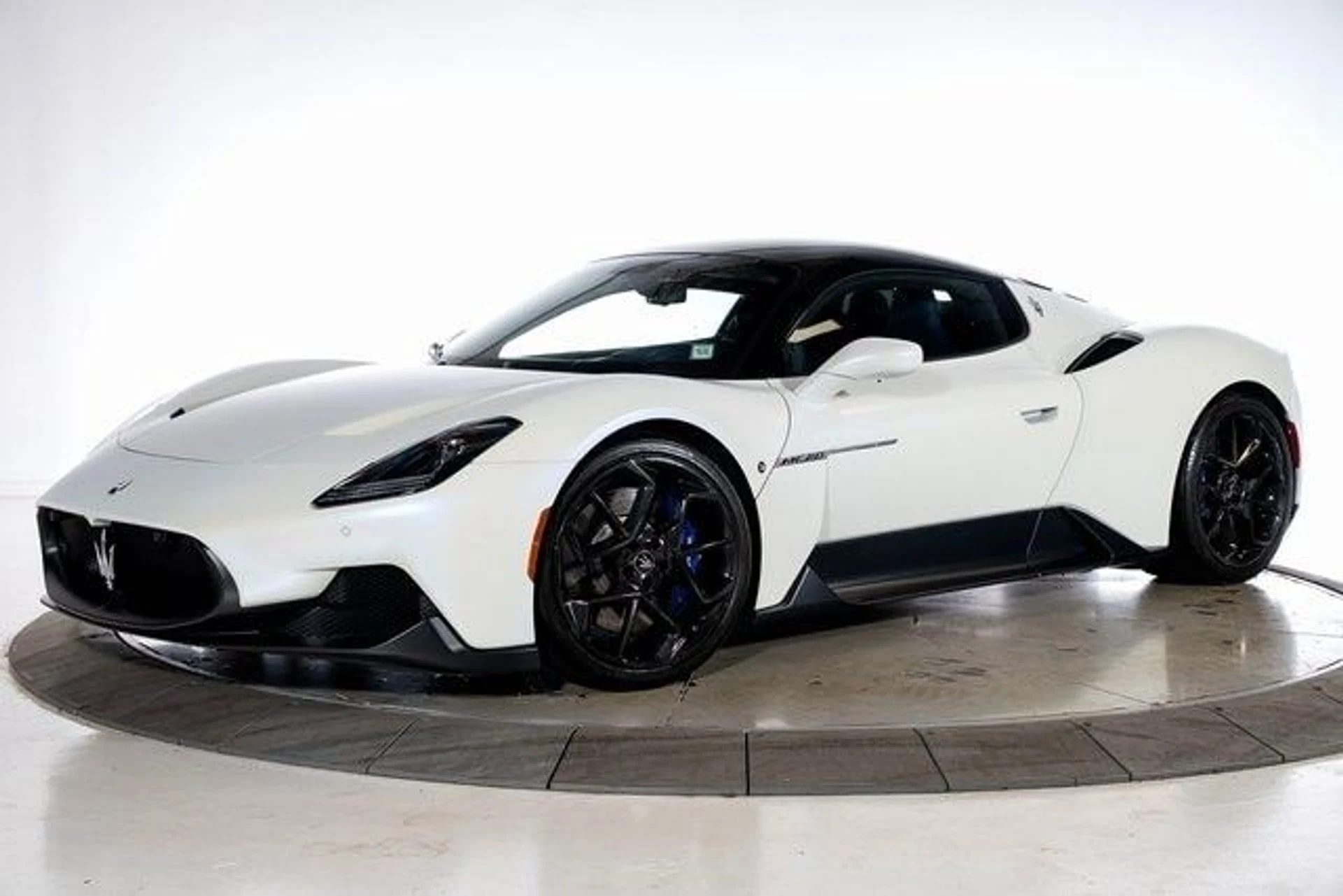 mph000_536545193_f02145e0c8132ab0de72525d982cf09ax_80e67dbb47