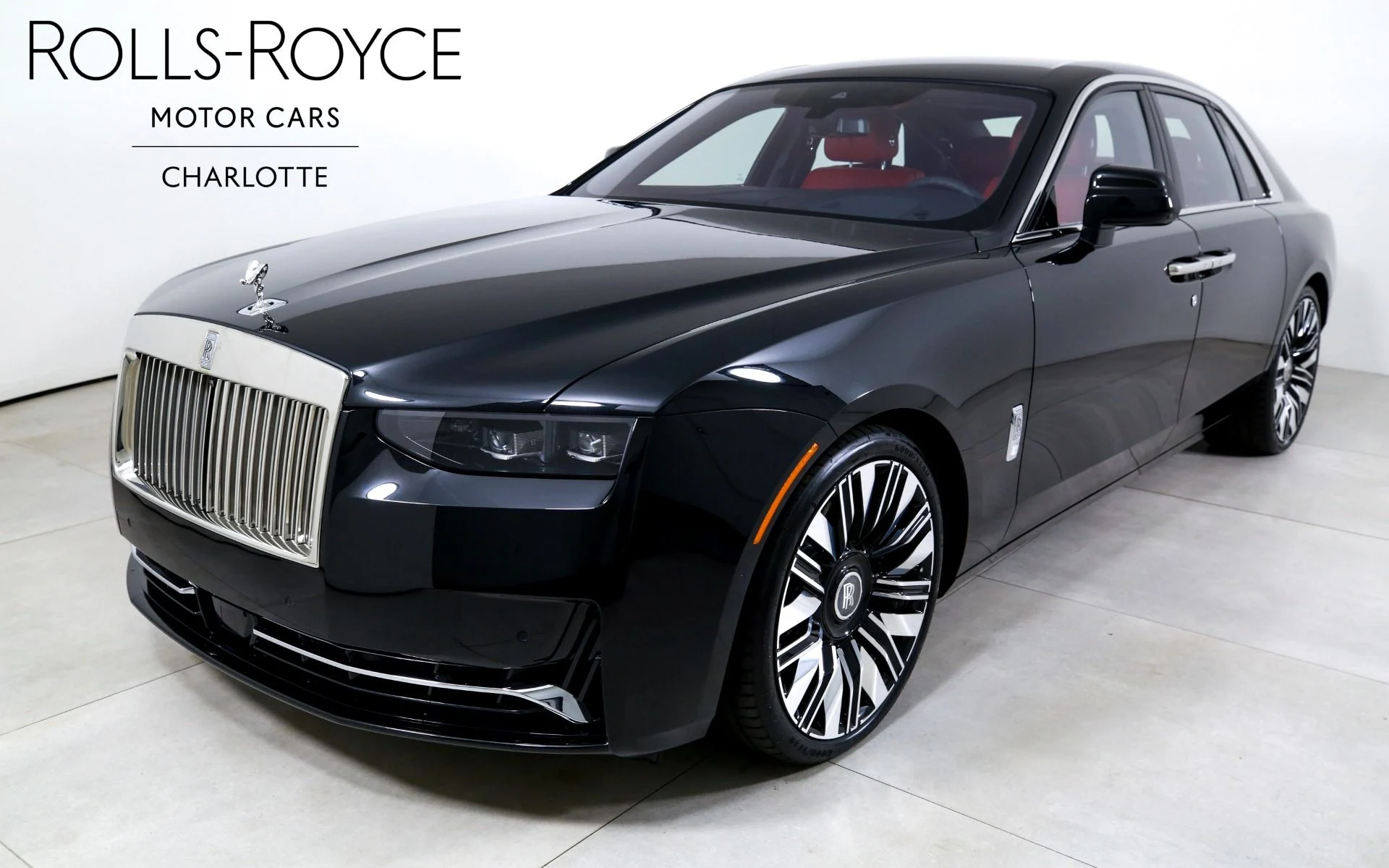 mph000_553648616_Used_2025_Rolls_Royce_Ghost_1751385987_0ae1ec2ba9