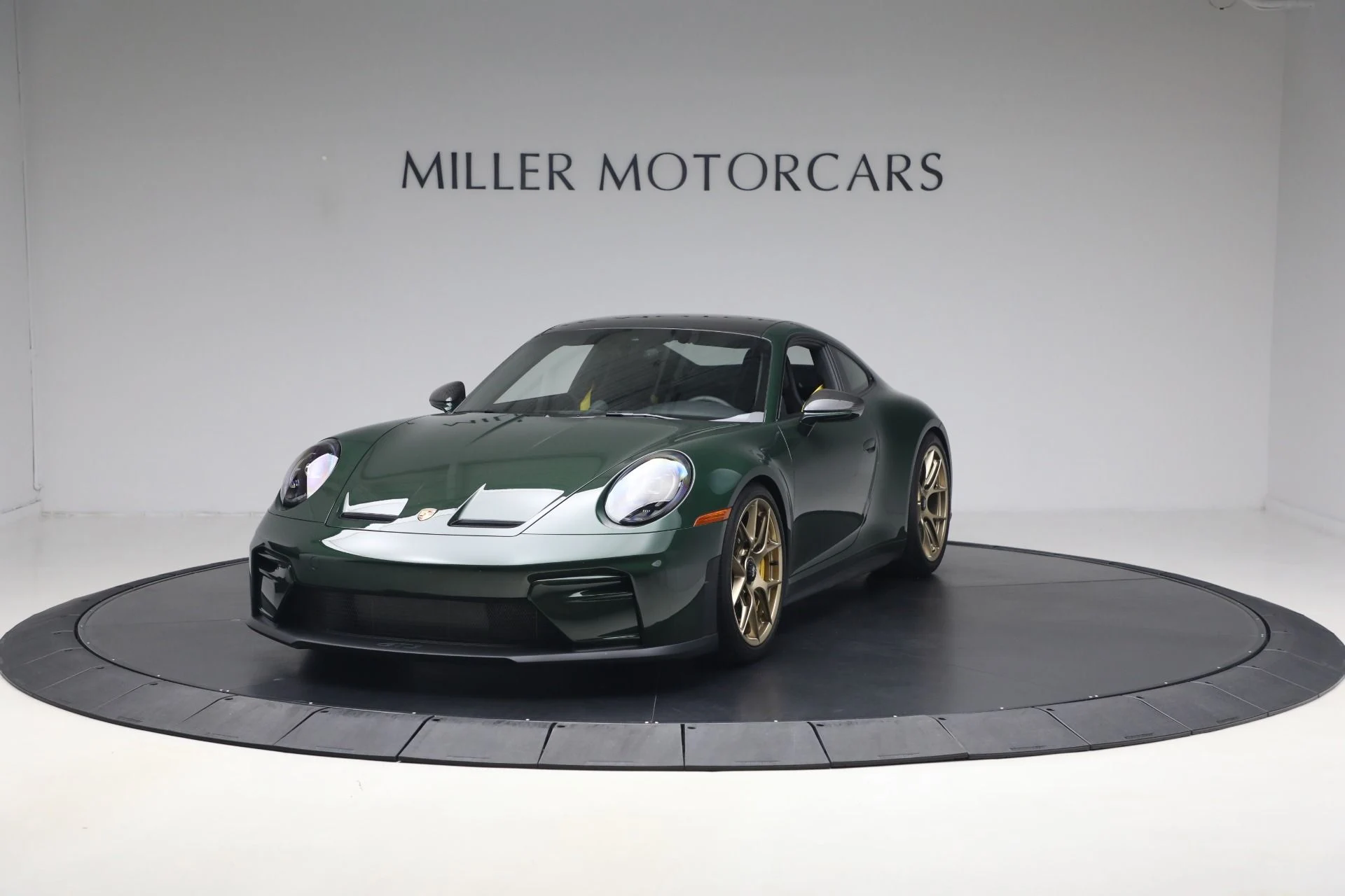 mph000_554312114_Used_2026_Porsche_911_GT_3_Touring_1782409830_a23b86d75c