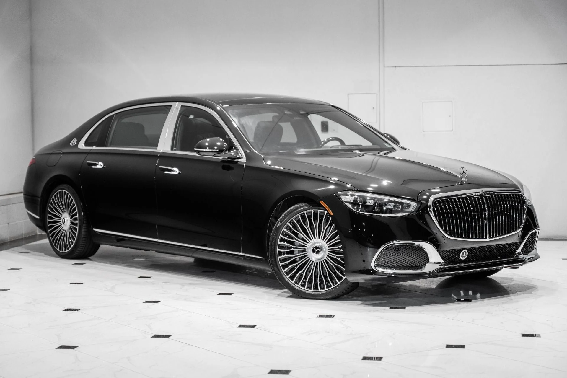 mph000_556730641_Used_2024_Mercedes_Benz_S_Class_Maybach_S_580_1790005165_908b1e85a3