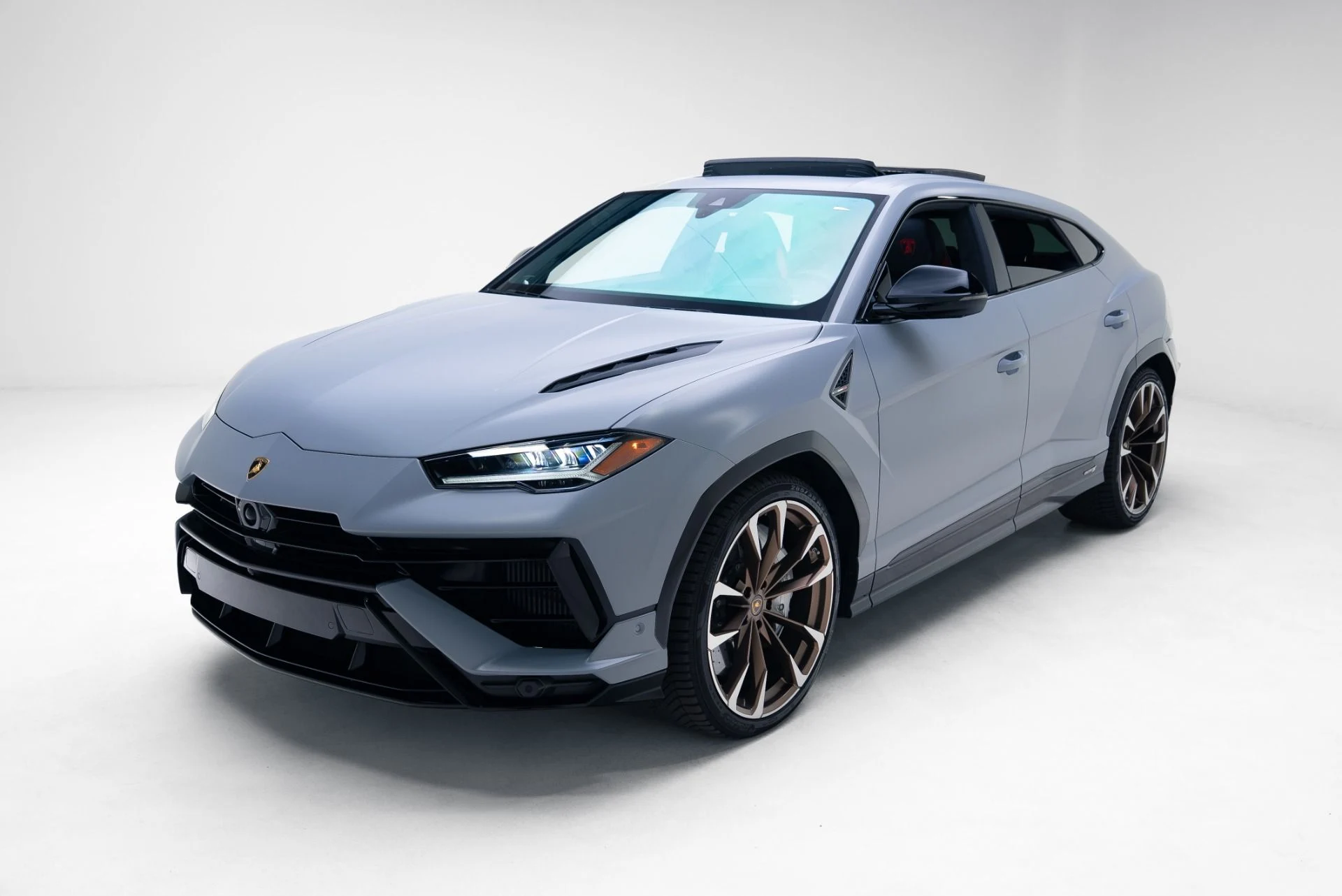 mph000_561215260_Used_2024_Lamborghini_Urus_S_1768413749_438dfa0967