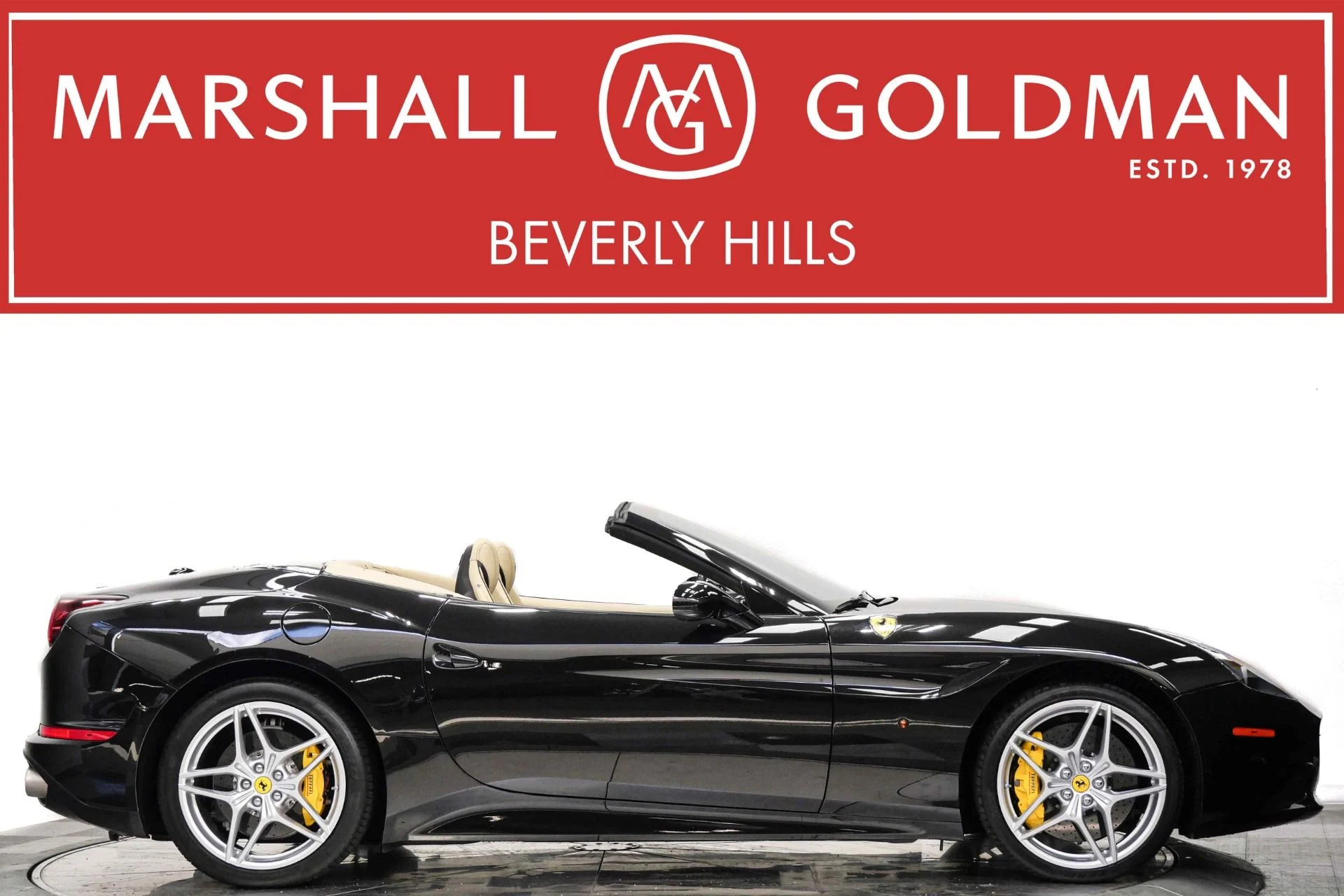 mph000_563473638_Used_2015_Ferrari_California_T_Diamond_Quilted_Seats_Carbon_Fiber_Driving_Zone_1780070641_6af7d770ab