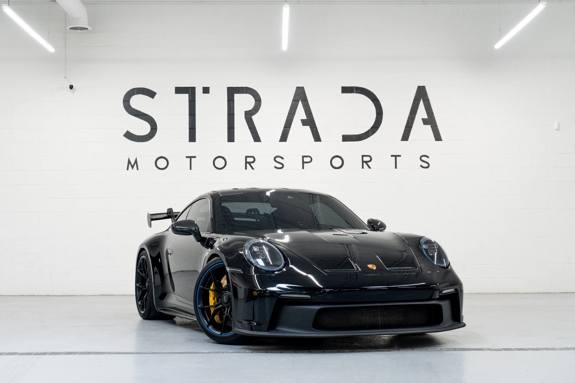 mph000_576586188_Used_2022_Porsche_911_GT_3_1766000875_c8af0cb7ed