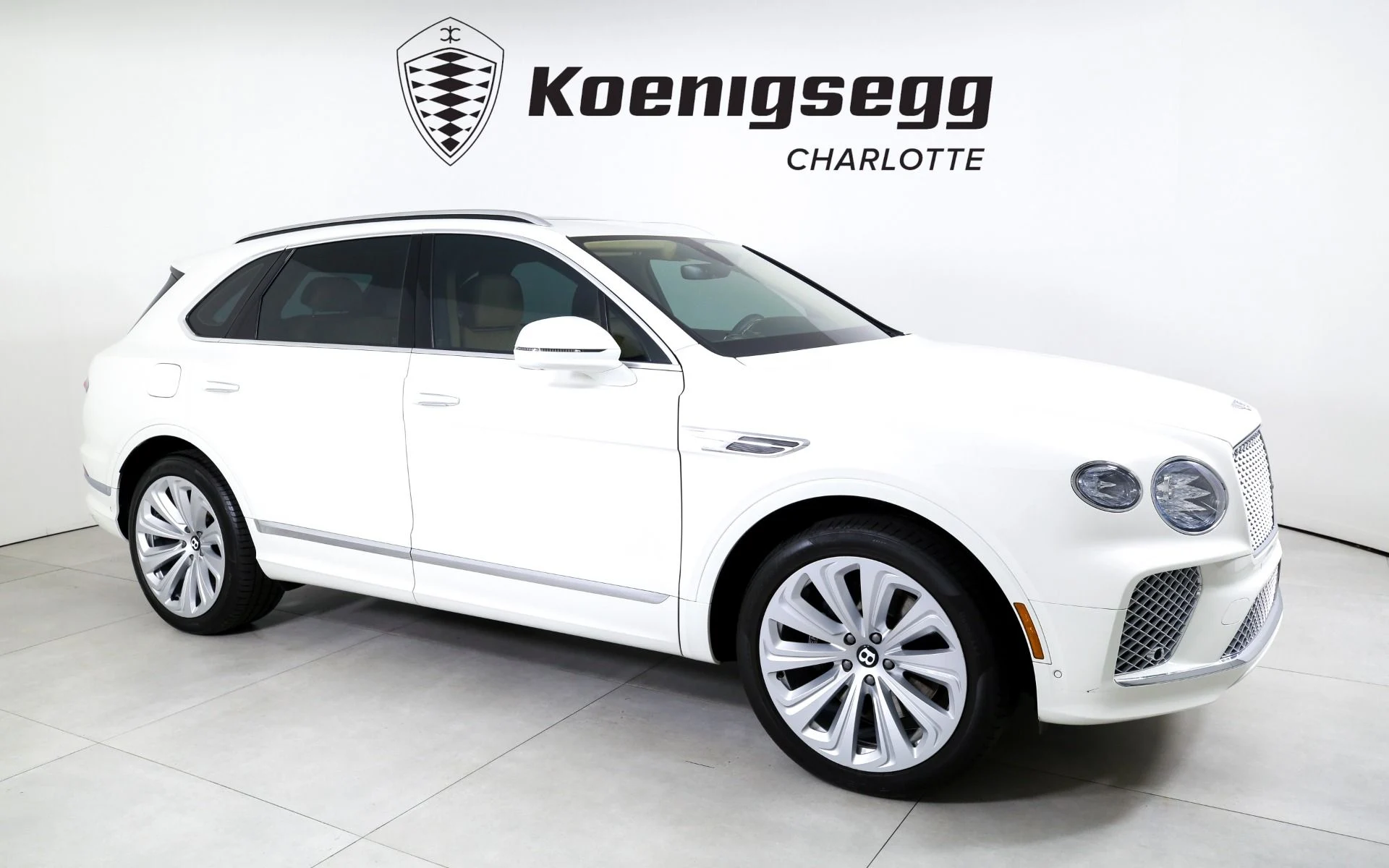 mph000_62152950_Used_2021_Bentley_Bentayga_Hybrid_1782838597_1aa19ece57
