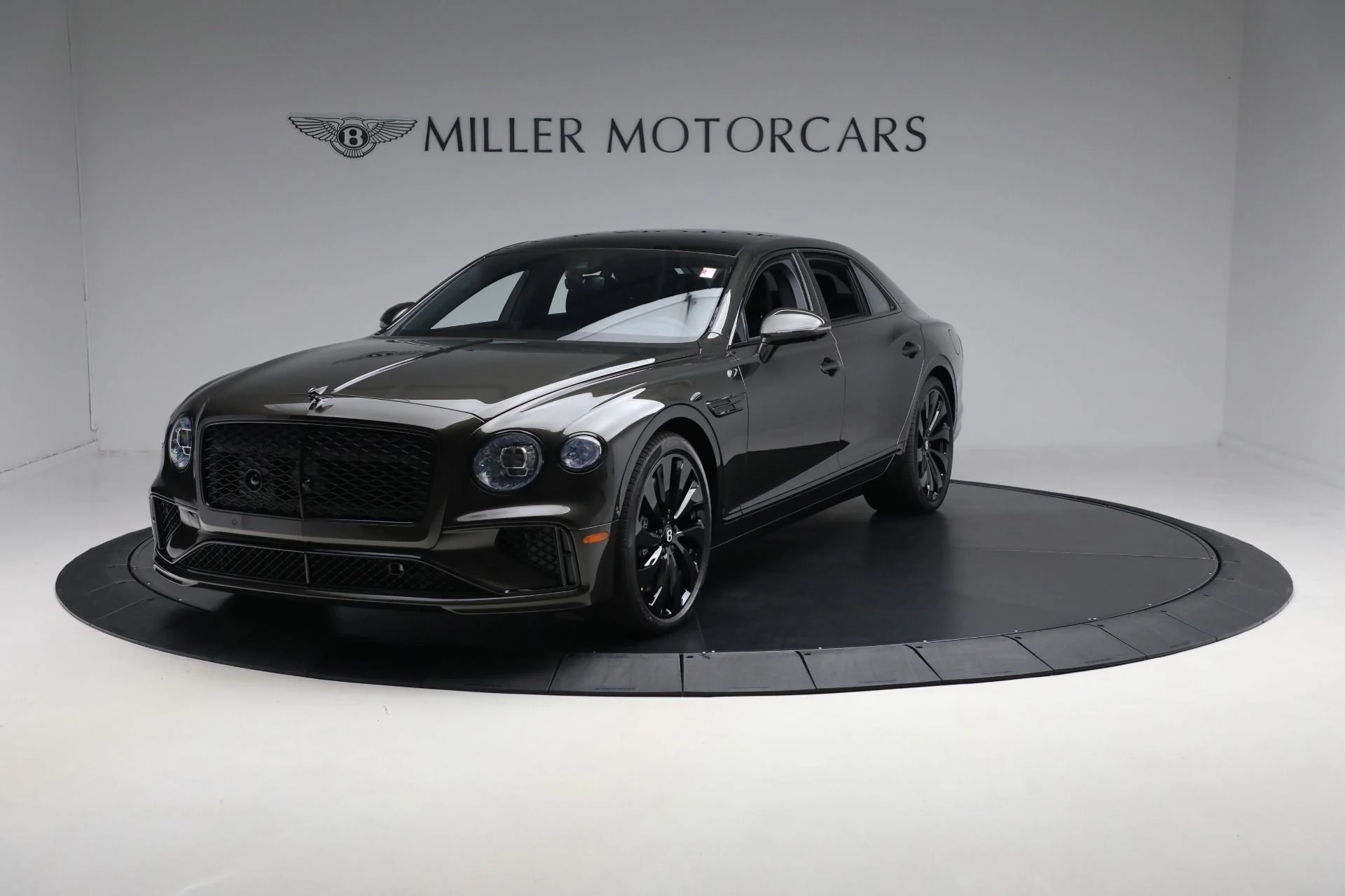 mph000_629422745_New_2025_Bentley_Flying_Spur_Black_Edition_9d4723161c