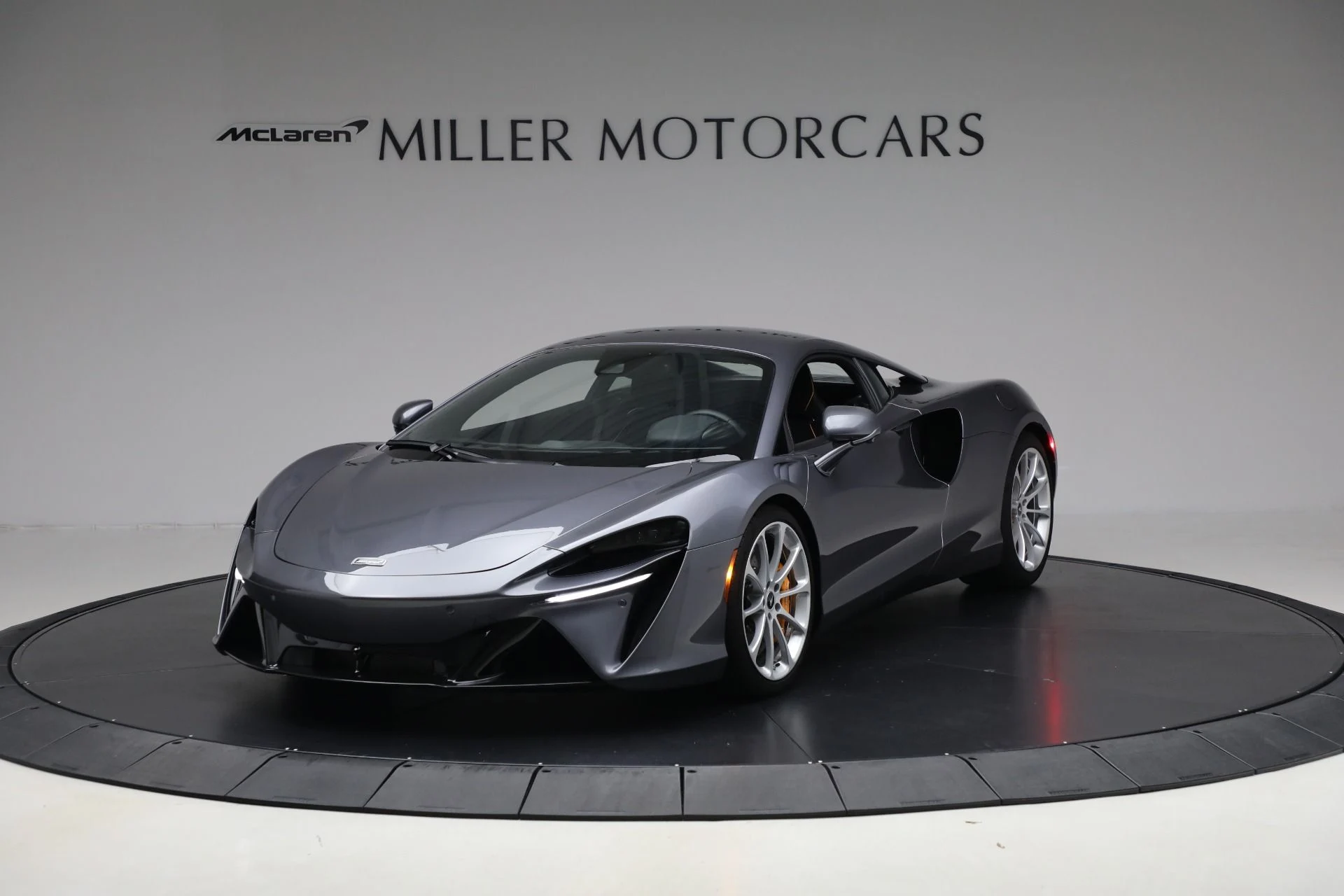 mph000_653780624_Used_2024_Mc_Laren_Artura_Vision_54f04b9c9f