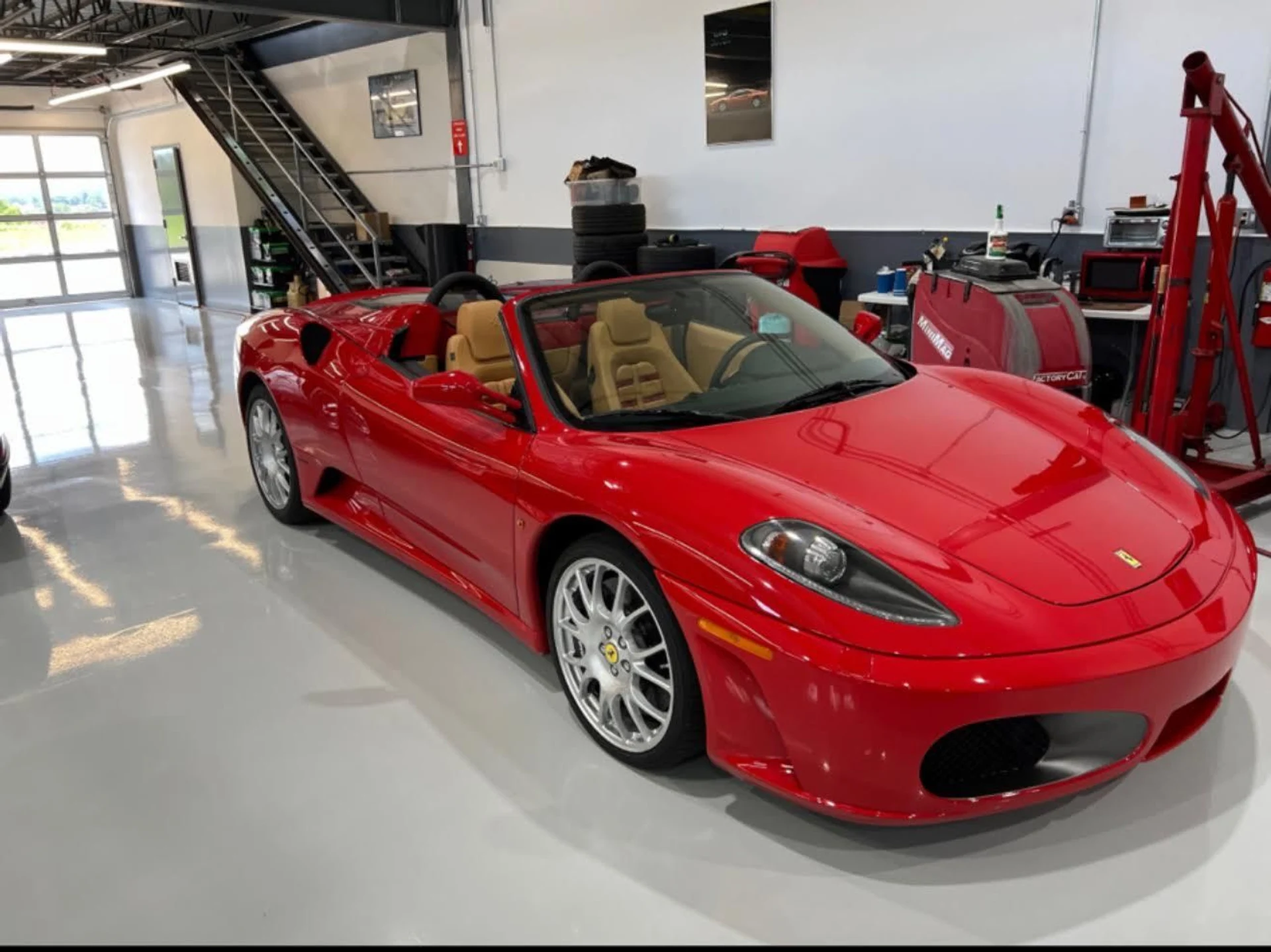 mph000_65693596_Used_2008_Ferrari_F430_Spider_1762897272_b34aea2101