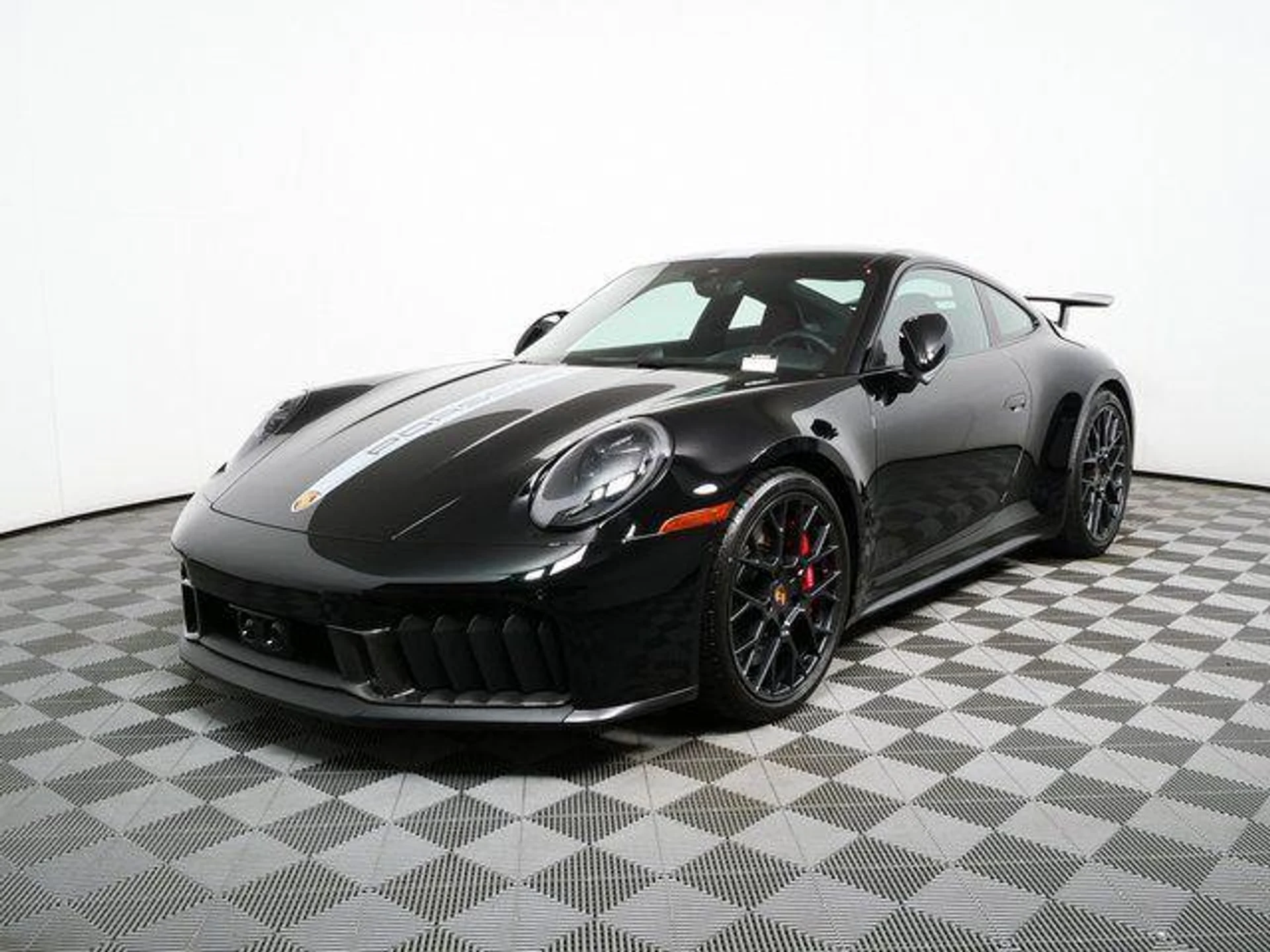 mph000_659326242_00fkkd2_NEP_66d_KMAM_1_SG_Dvm_C2_M4_640d669881