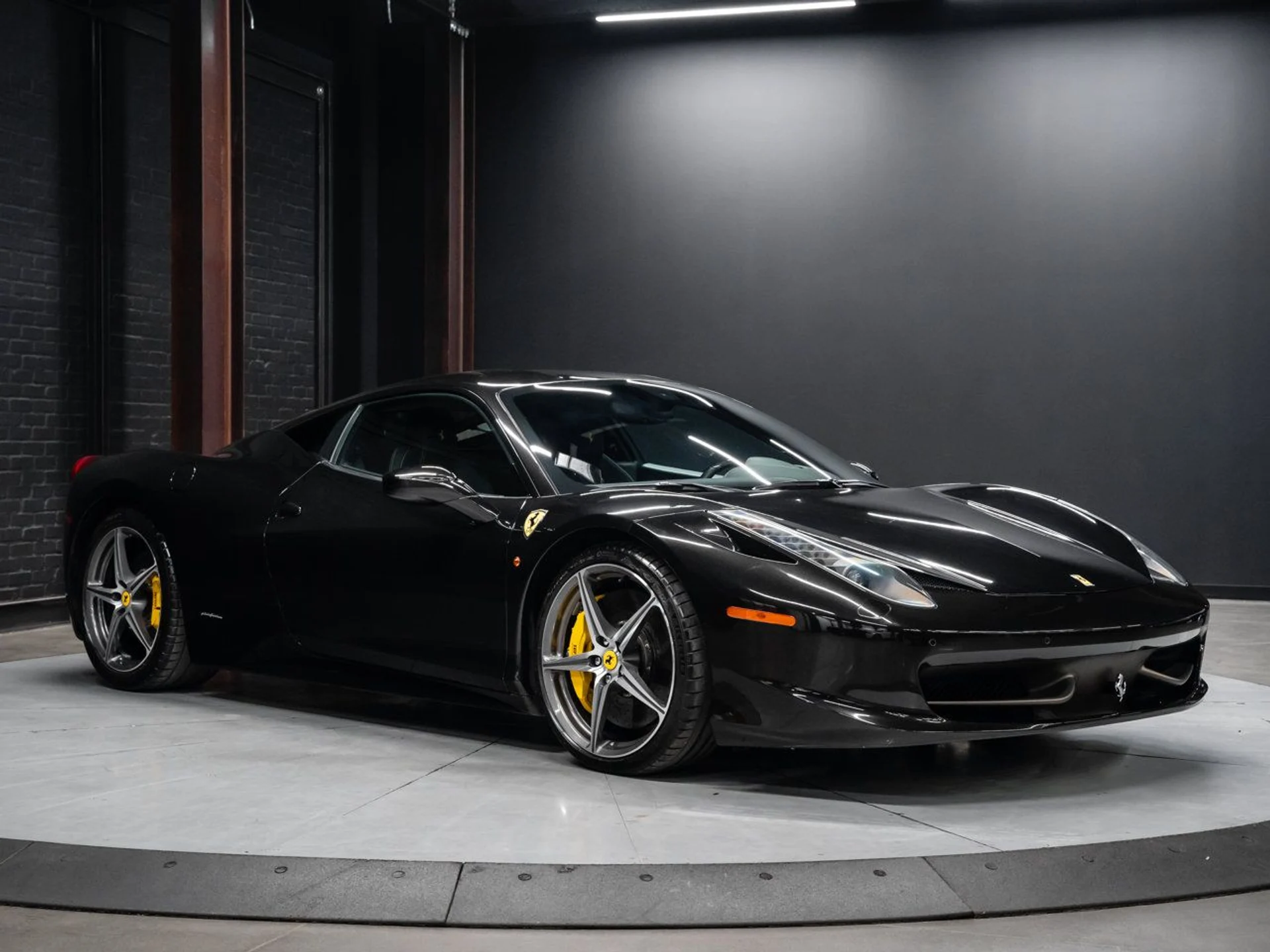 mph000_662509081_ferrari_458_italia_2015_6908760bc6