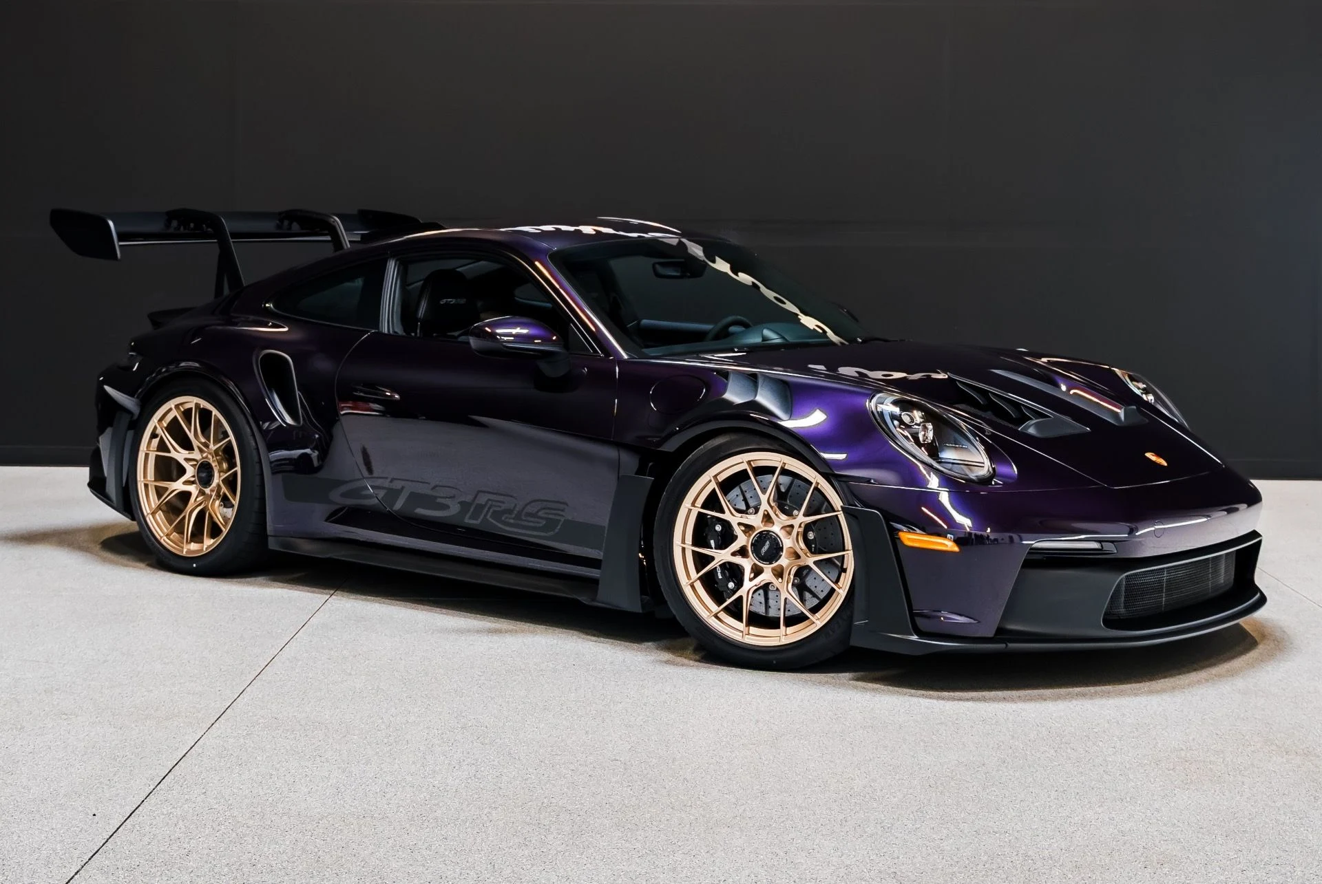 mph000_668422779_Used_2025_Porsche_911_GT_3_RS_1784905070_3763510670
