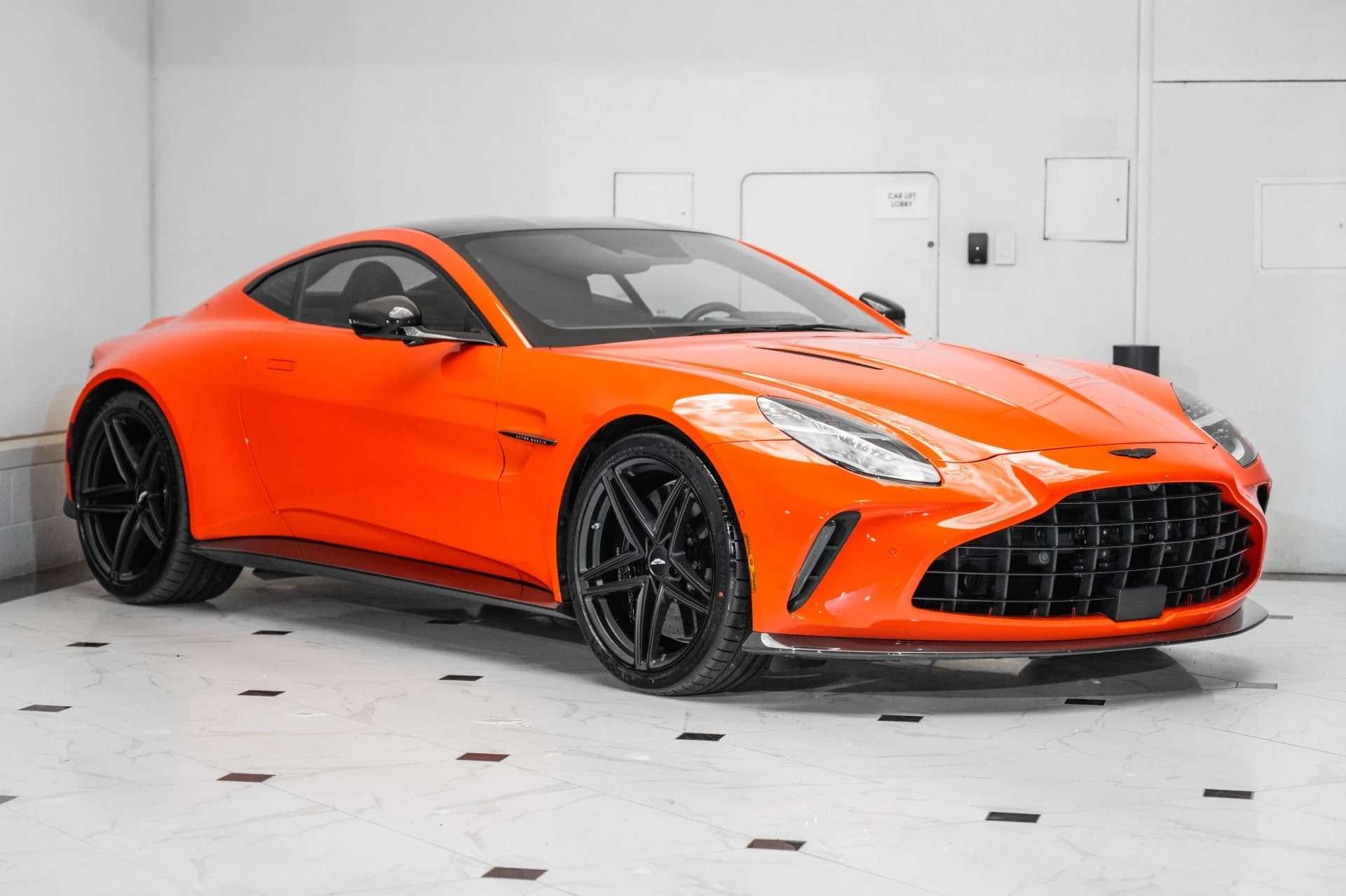 mph000_678039067_Used_2025_Aston_Martin_Vantage_1754335114_cd5ca22eb5