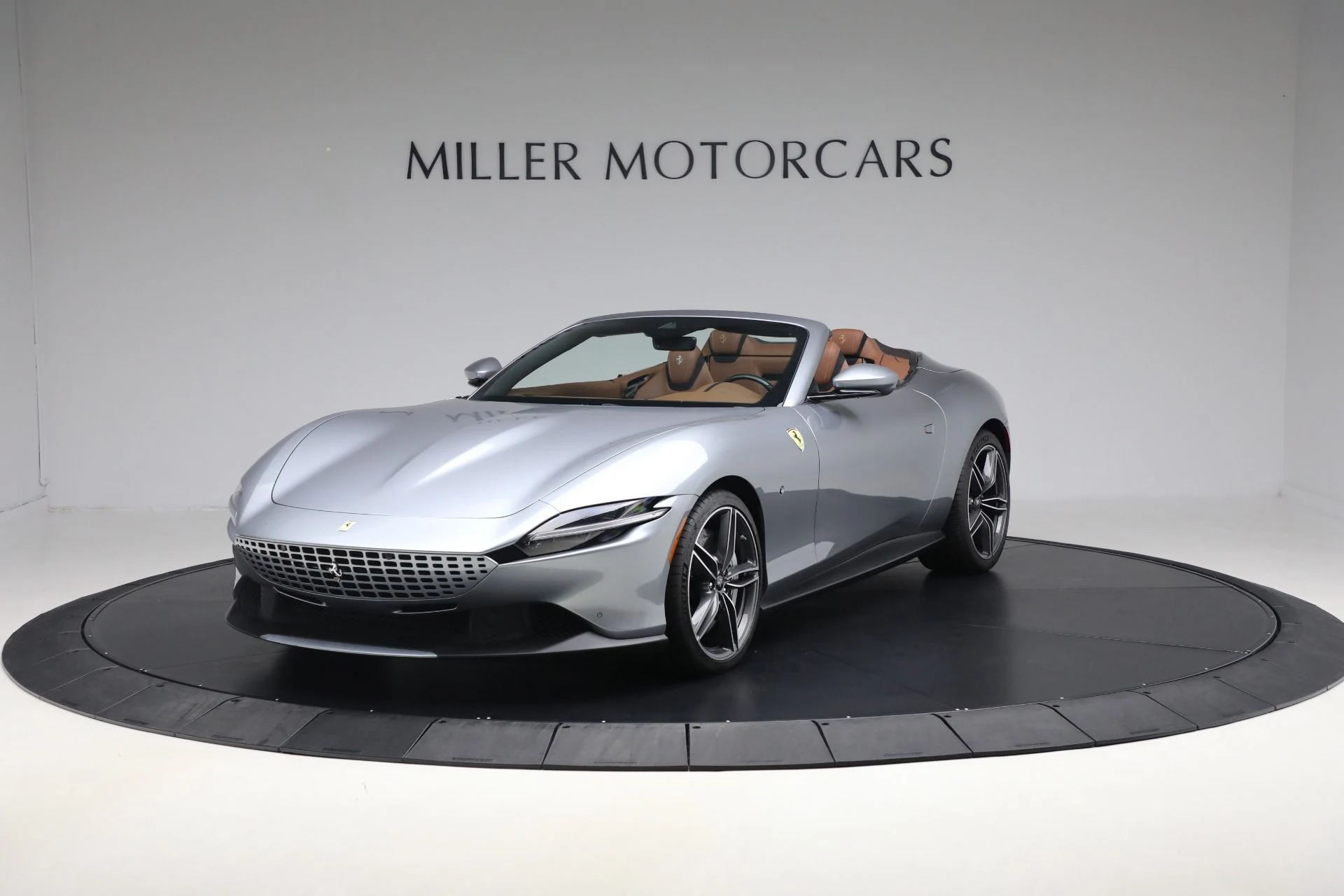 mph000_685533448_Used_2025_Ferrari_Roma_Spider_1767969069_1f30d53918